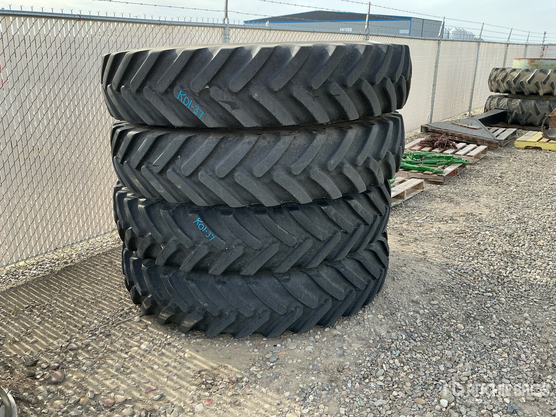 2020 John Deere R4038