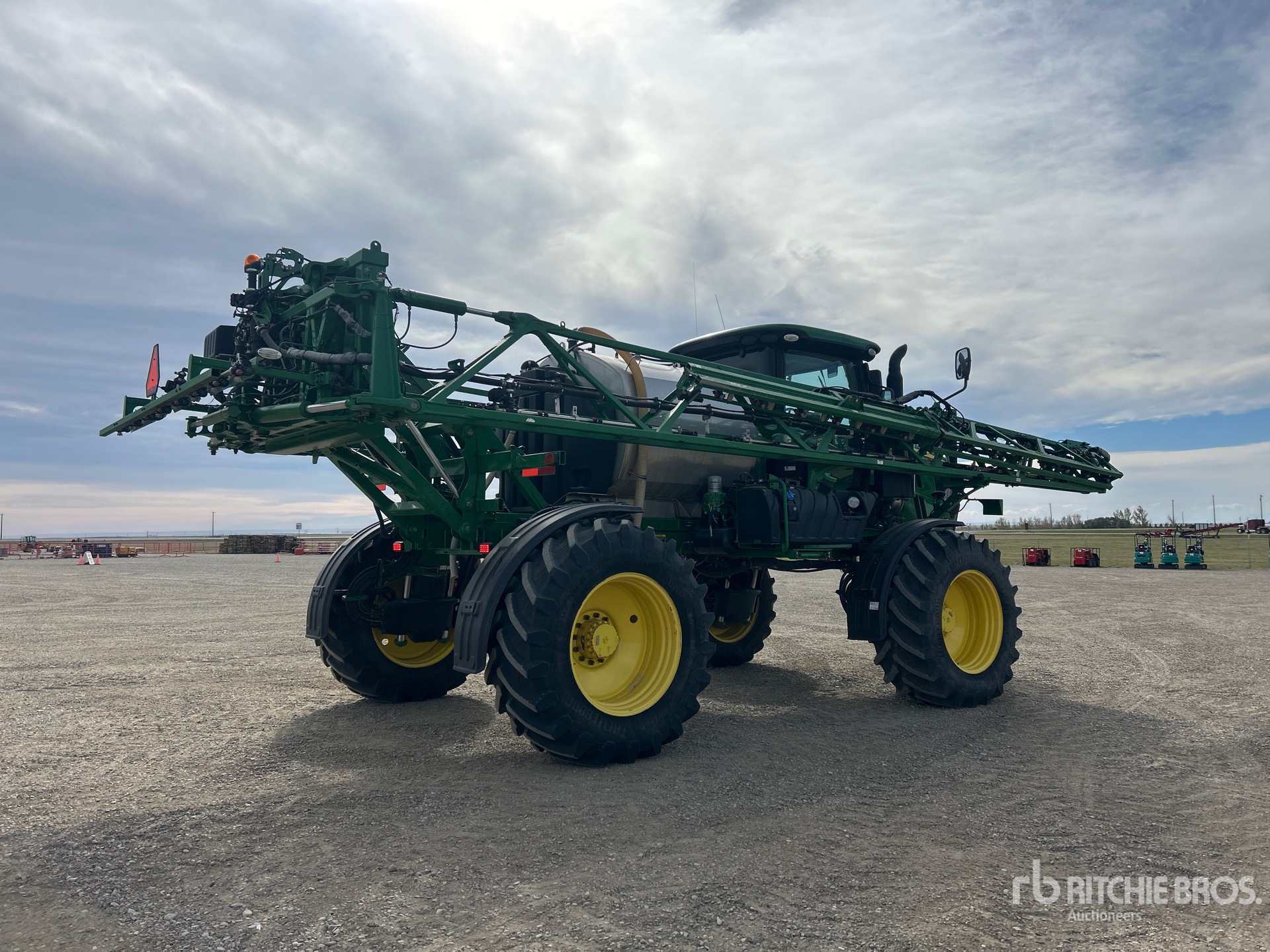2020 John Deere R4038