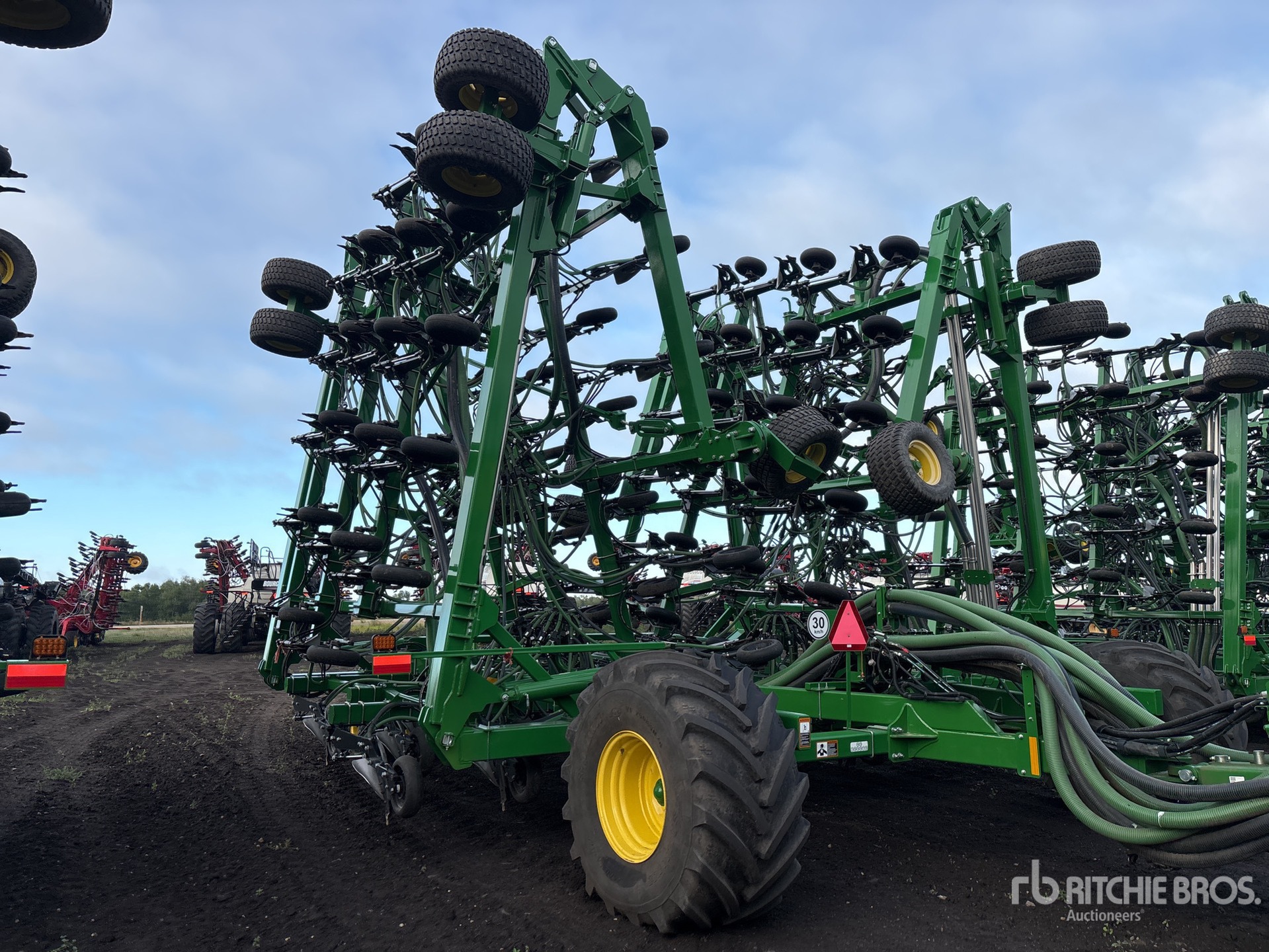 2024 John Deere P690