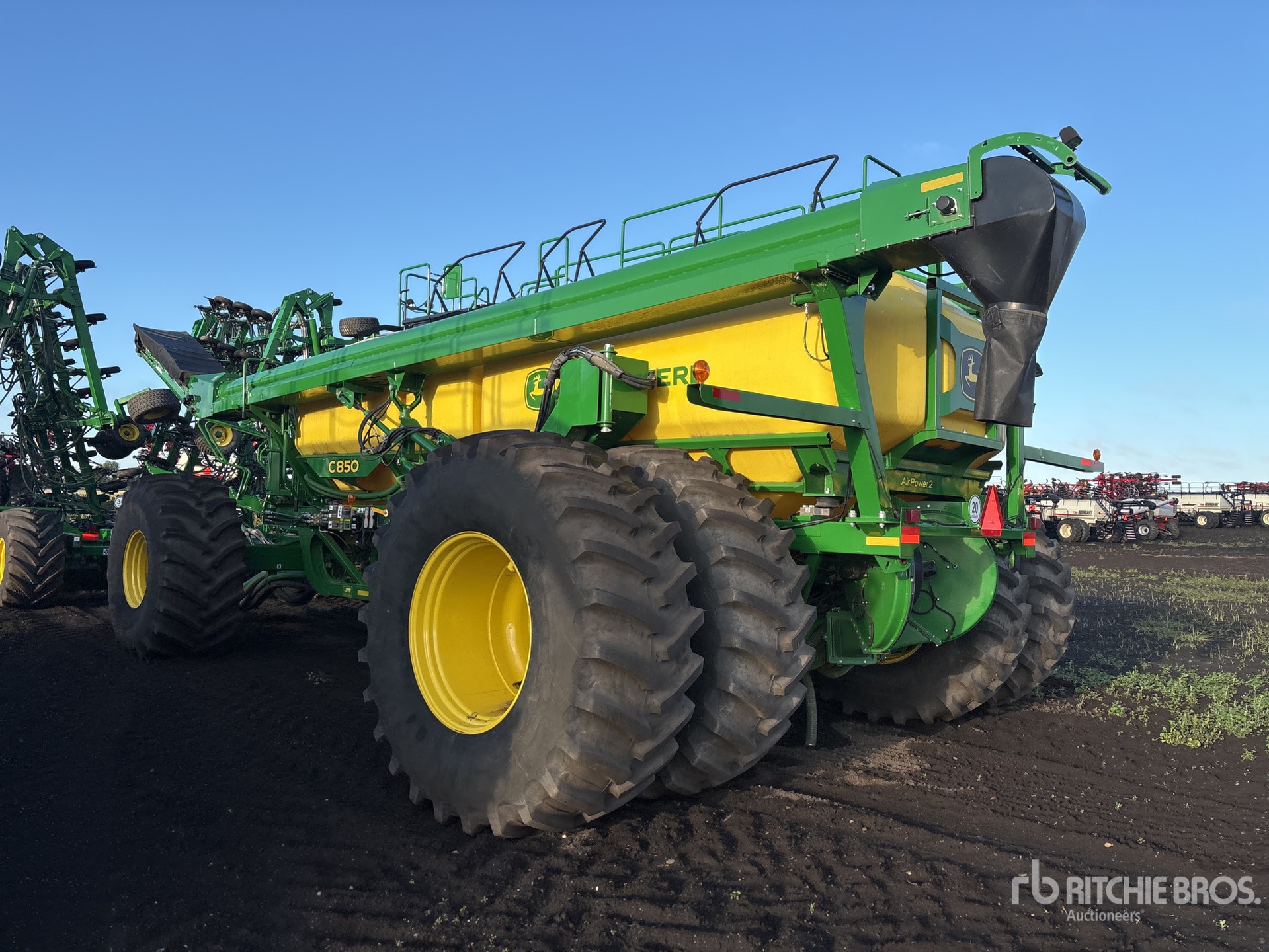 2024 John Deere P690