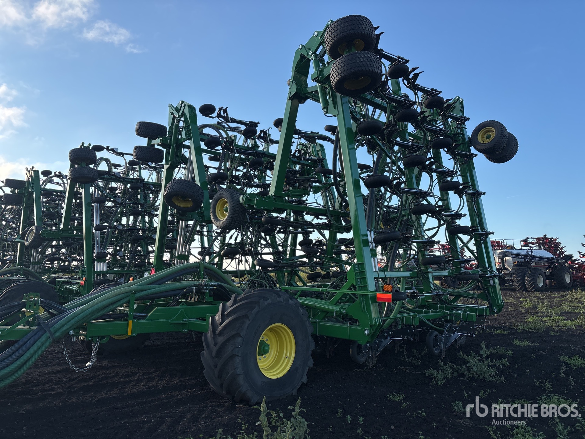 2024 John Deere P690