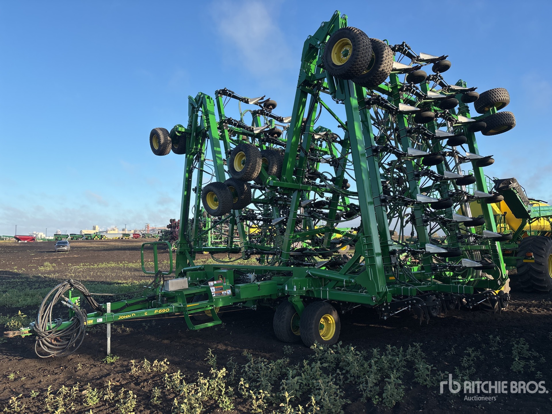 Photo of 2024 John Deere P690