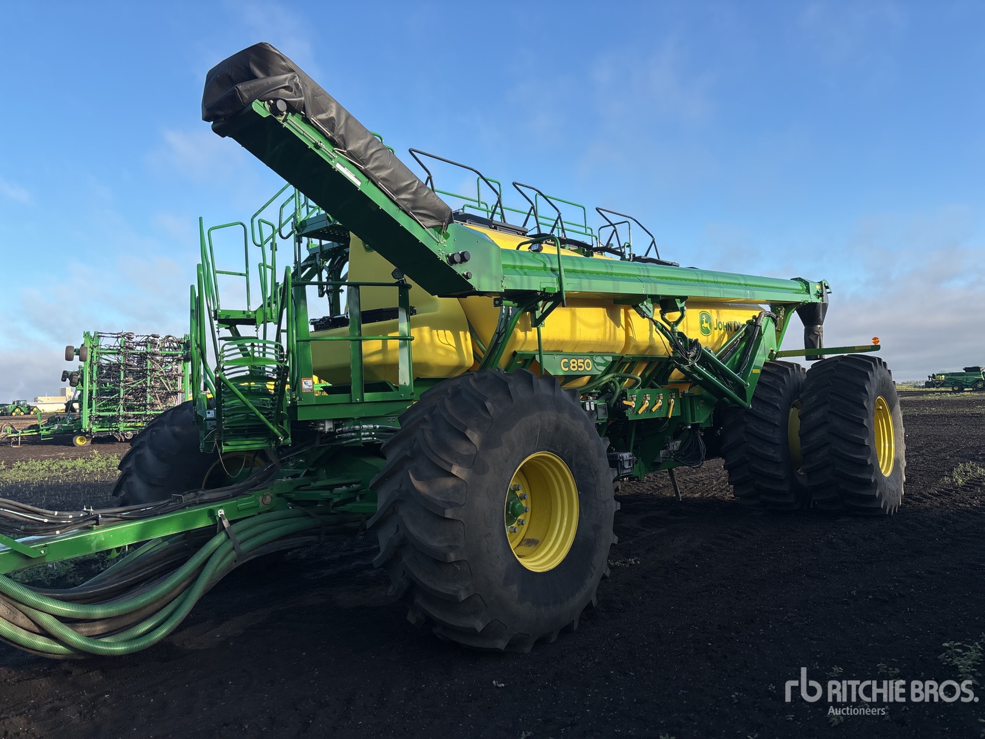 2024 John Deere P690