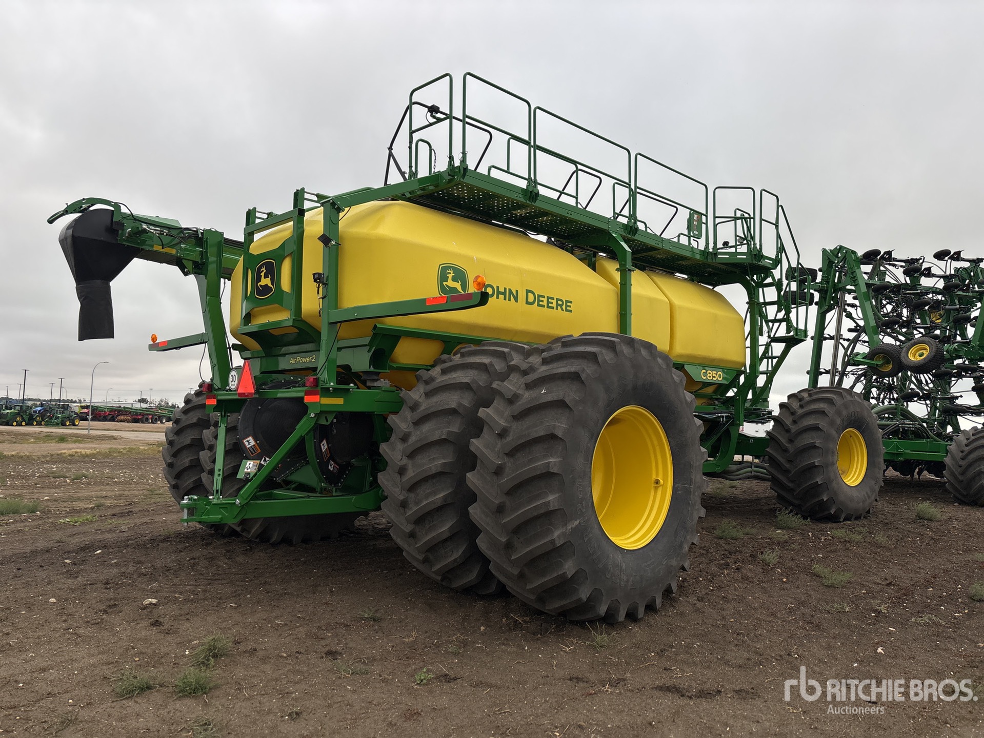2024 John Deere P690