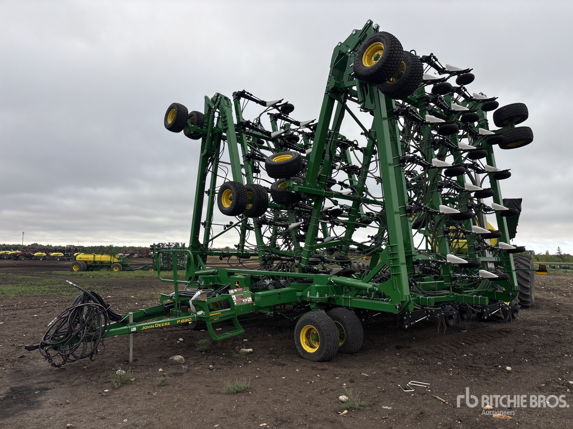 Photo of 2024 John Deere P690