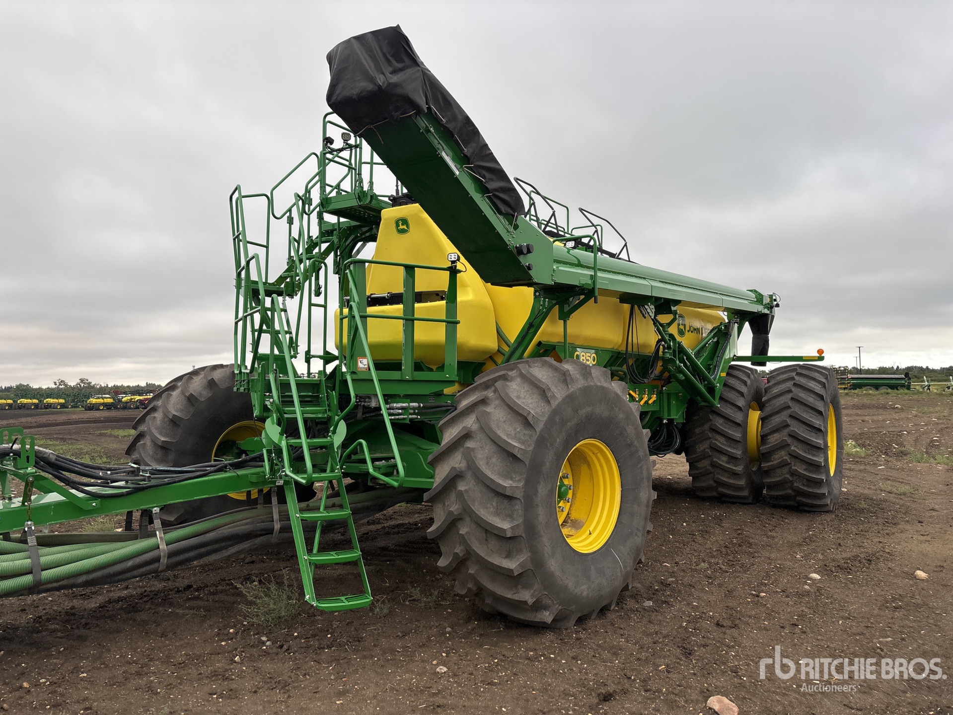 2024 John Deere P690