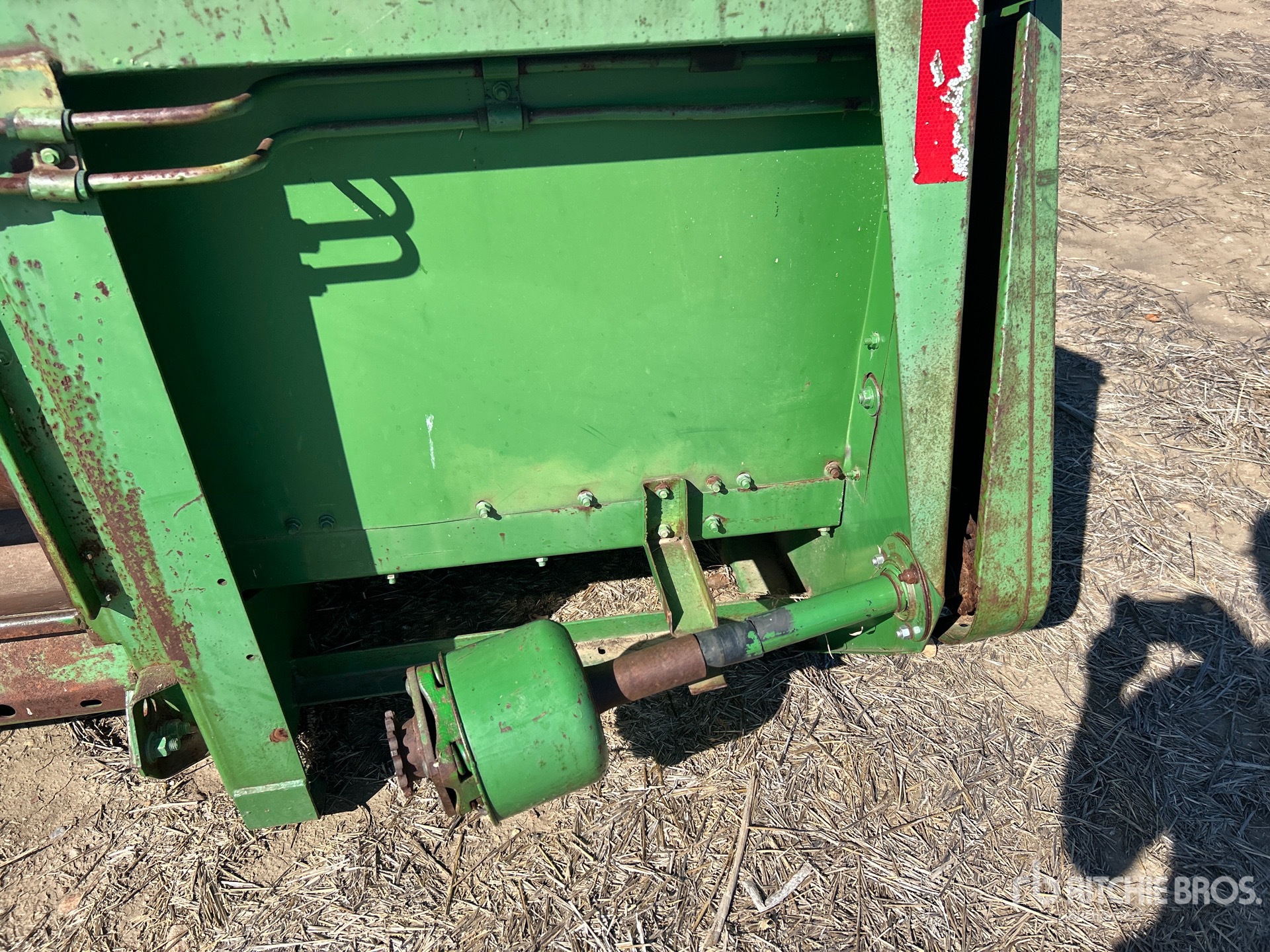 John Deere 212