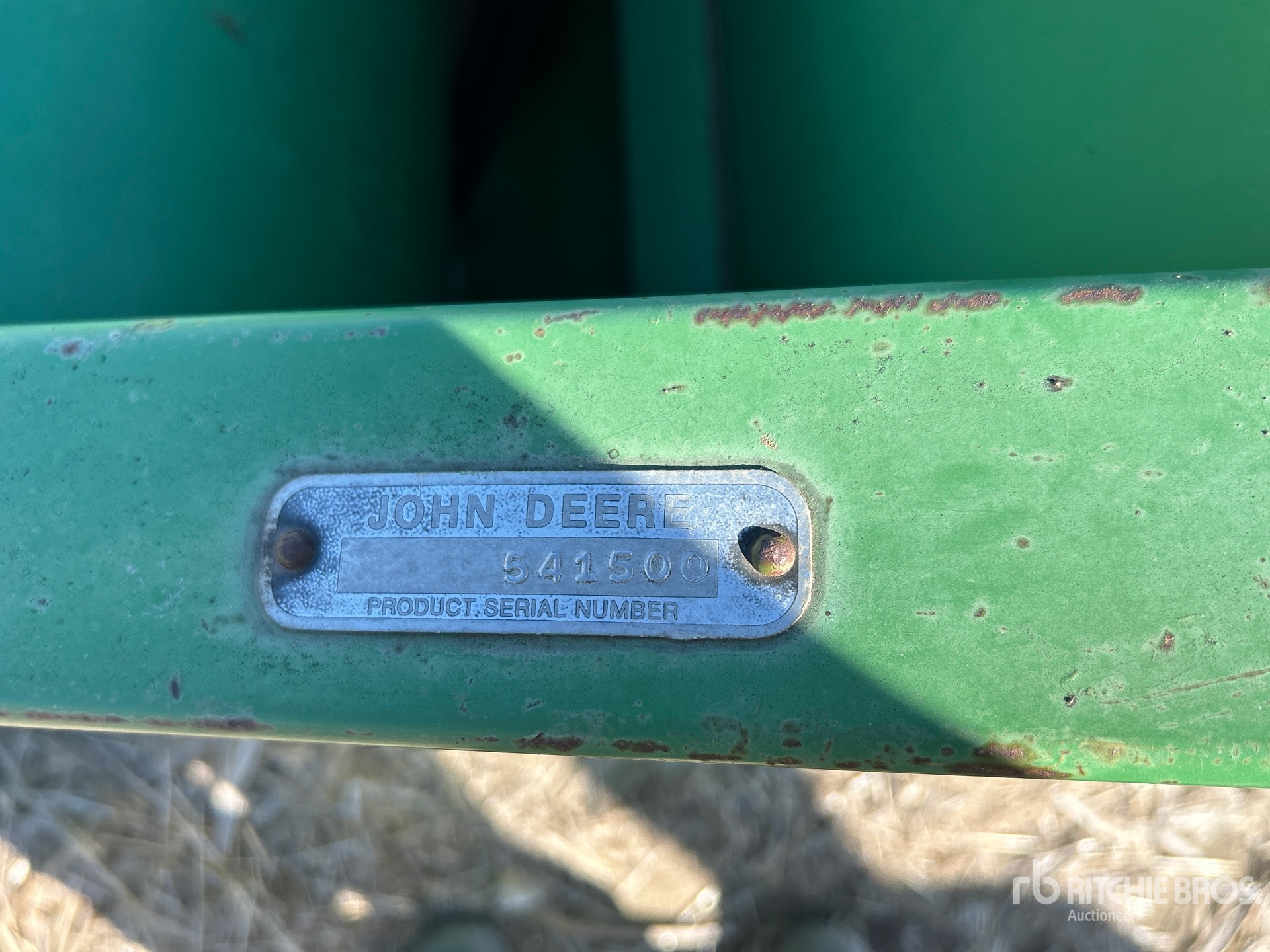 John Deere 212