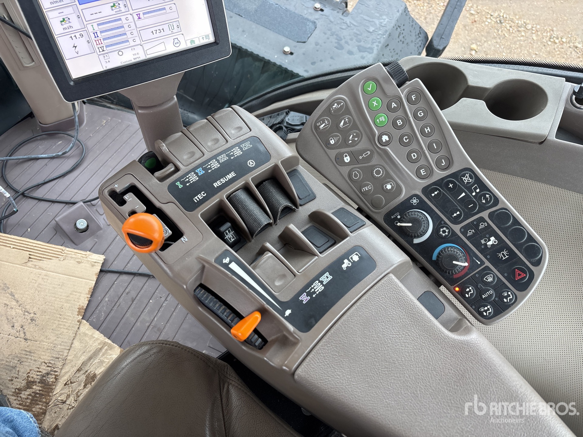 2012 John Deere 9560R