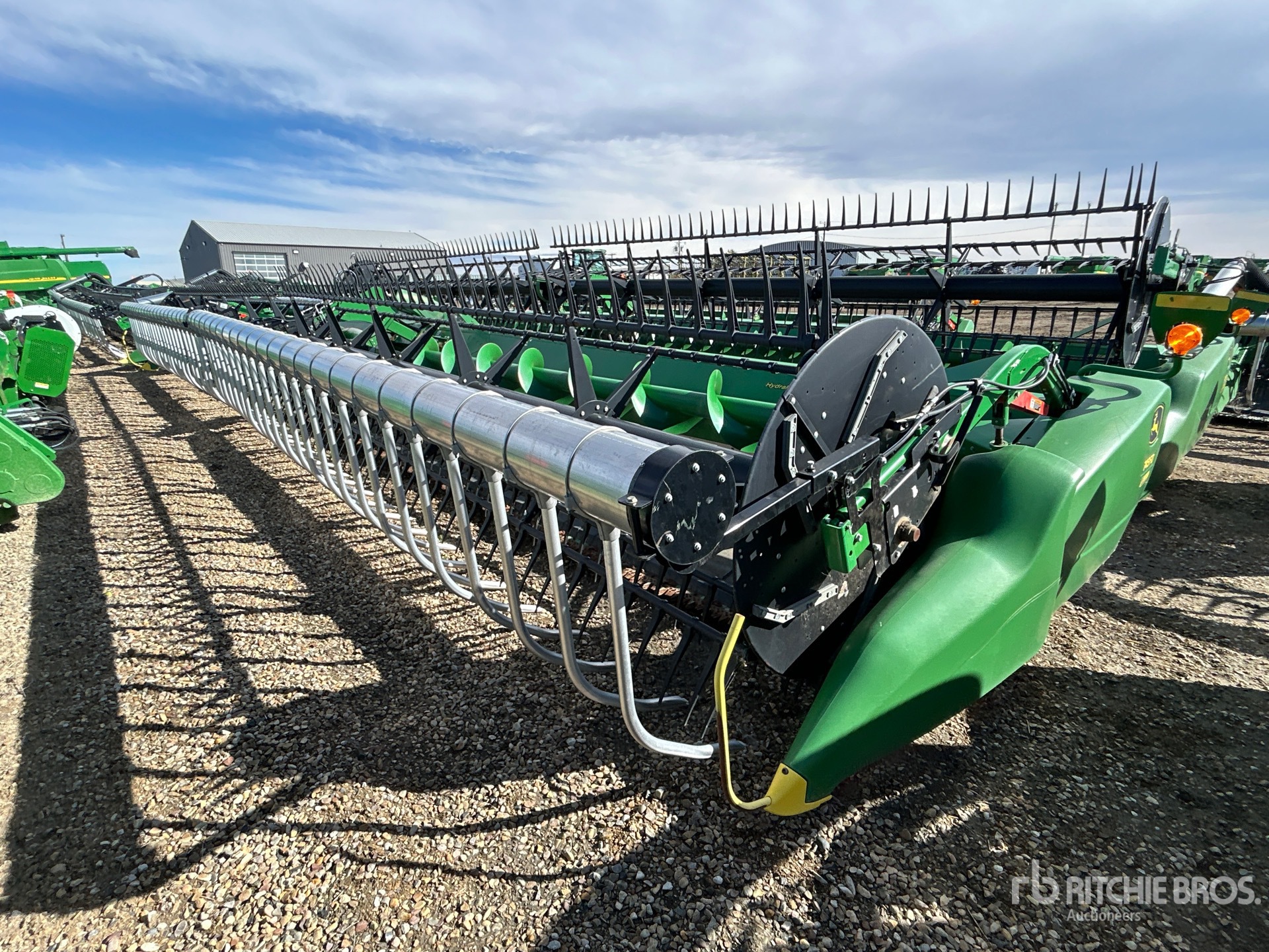 Photo of 2019 John Deere 745FD