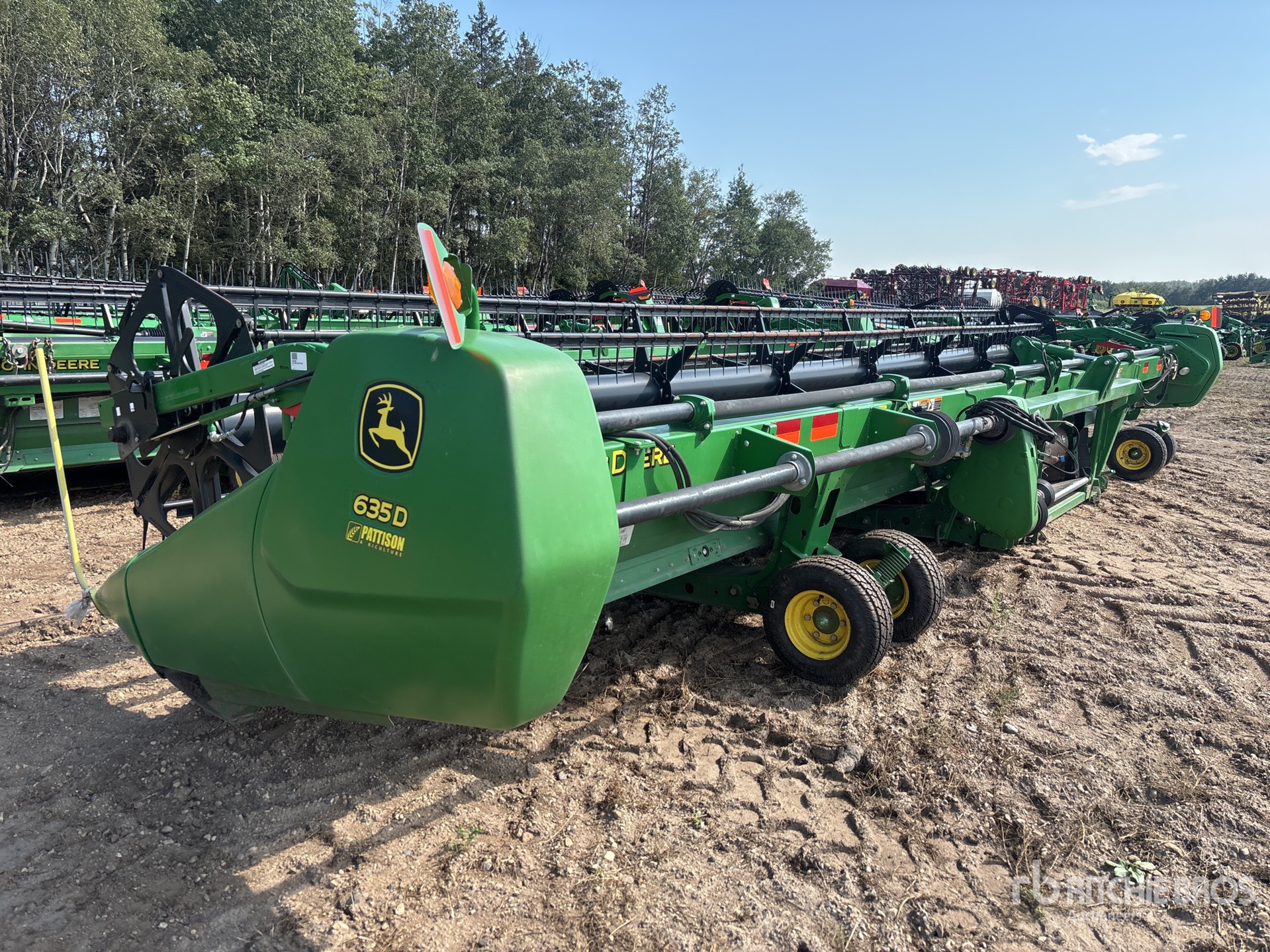 2015 John Deere 635D