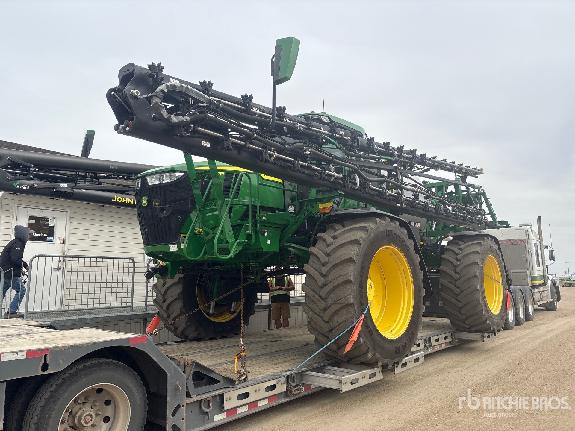 Photo of 2023 John Deere 616R