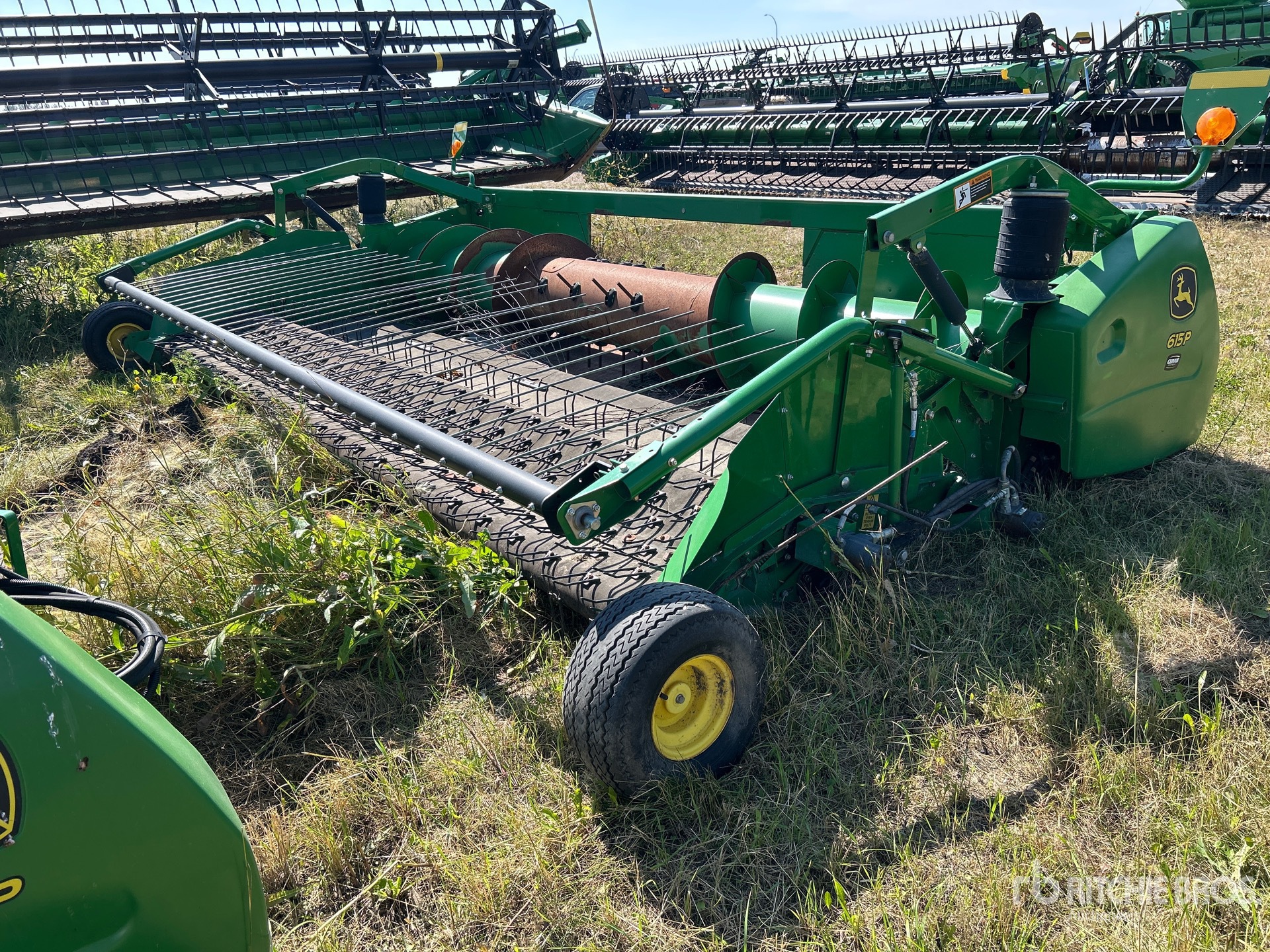 Photo of 2015 John Deere 615P