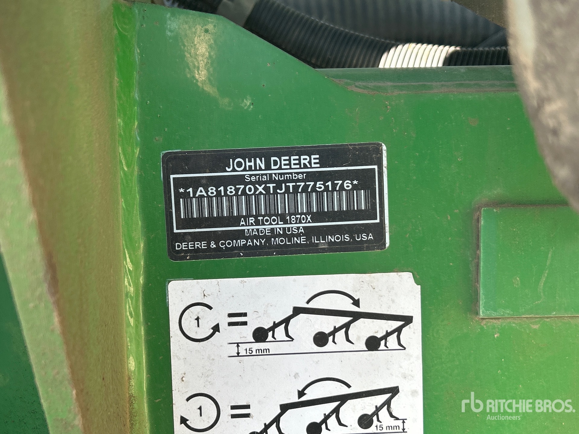 2018 John Deere 1870