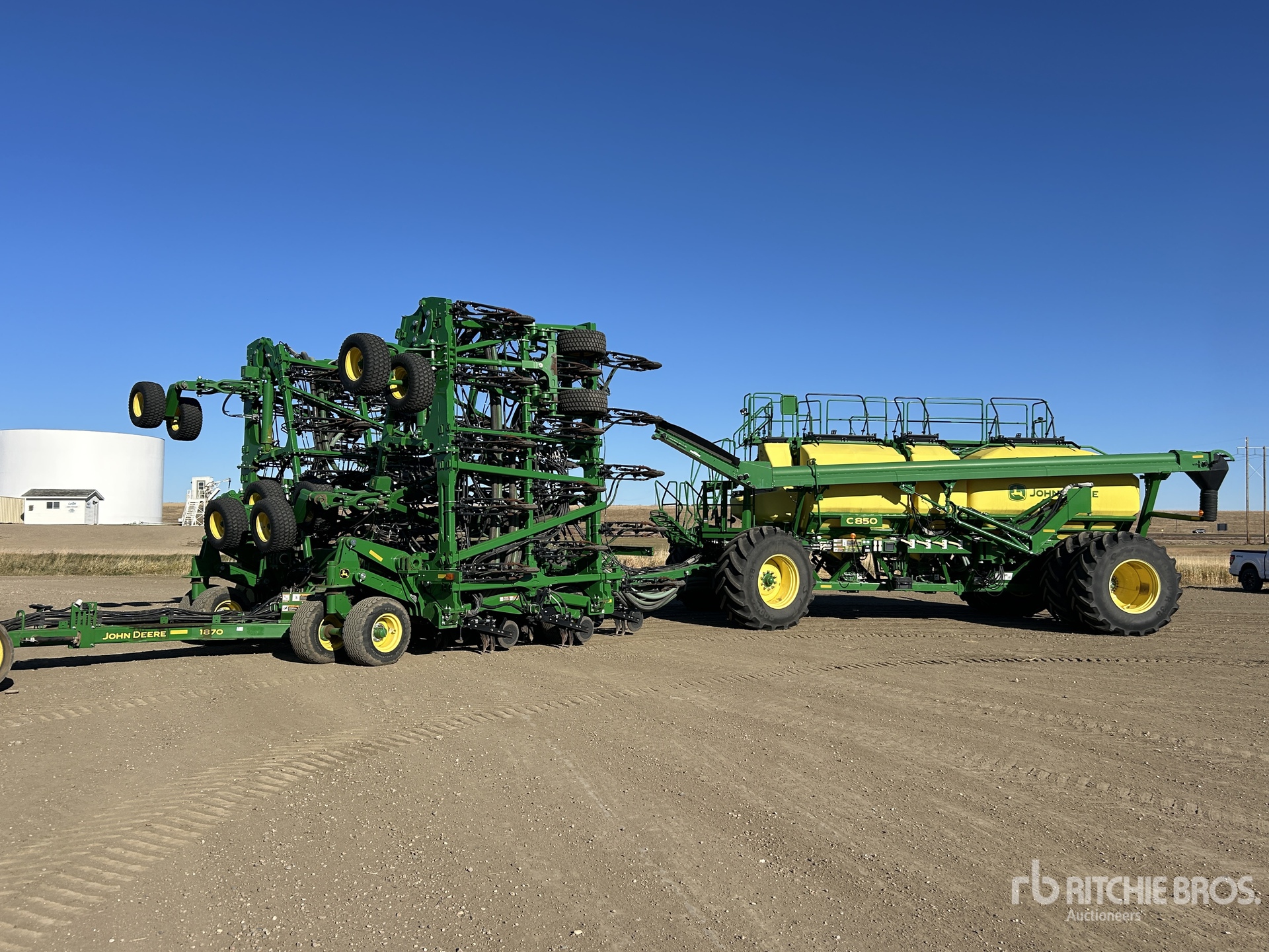 2018 John Deere 1870