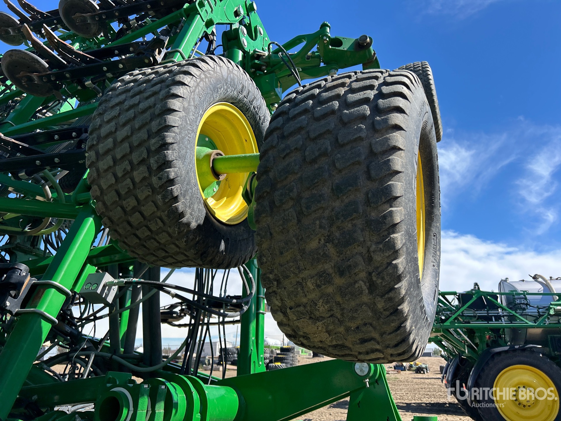 2017 John Deere 1870