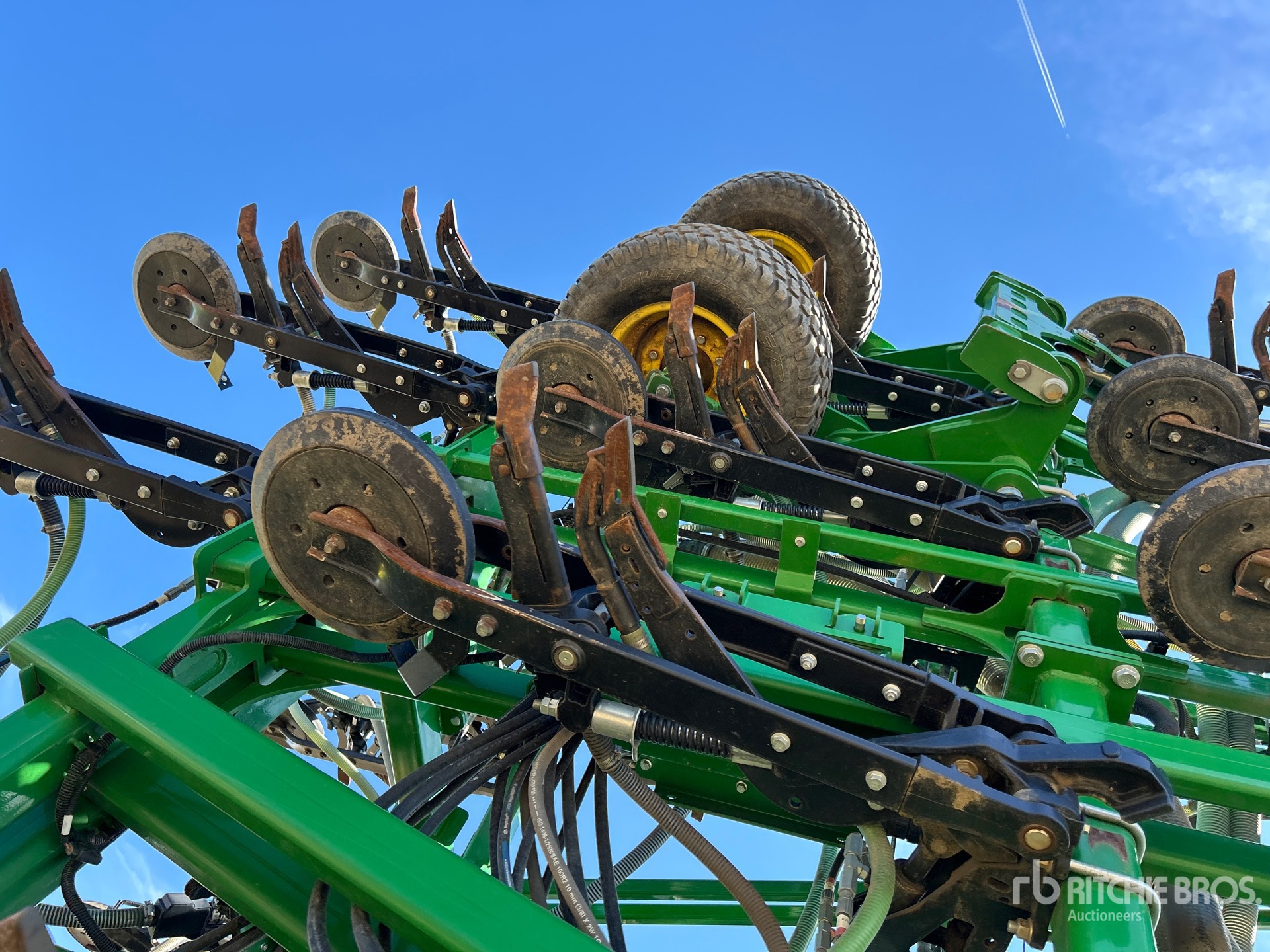 2017 John Deere 1870