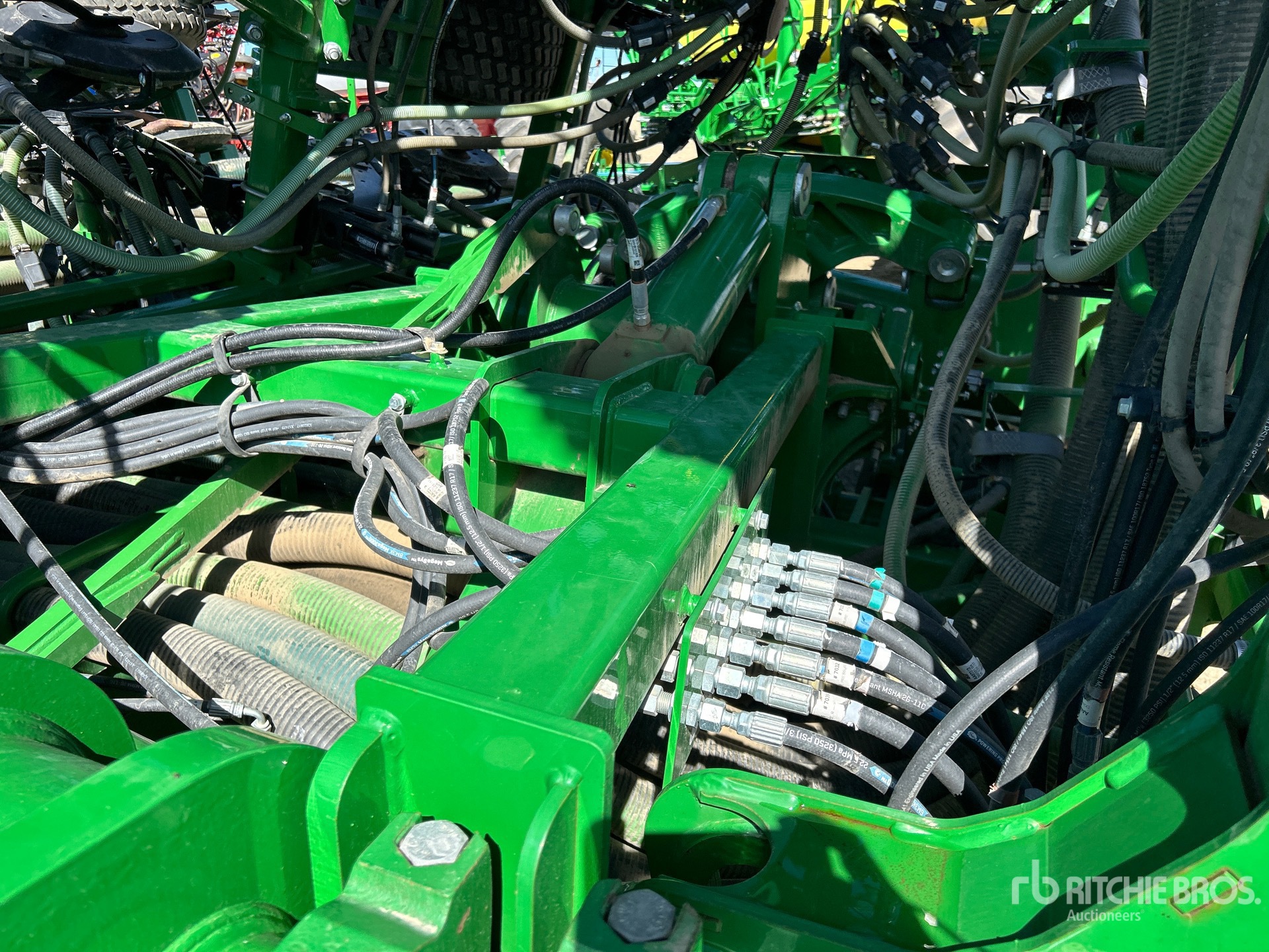 2017 John Deere 1870