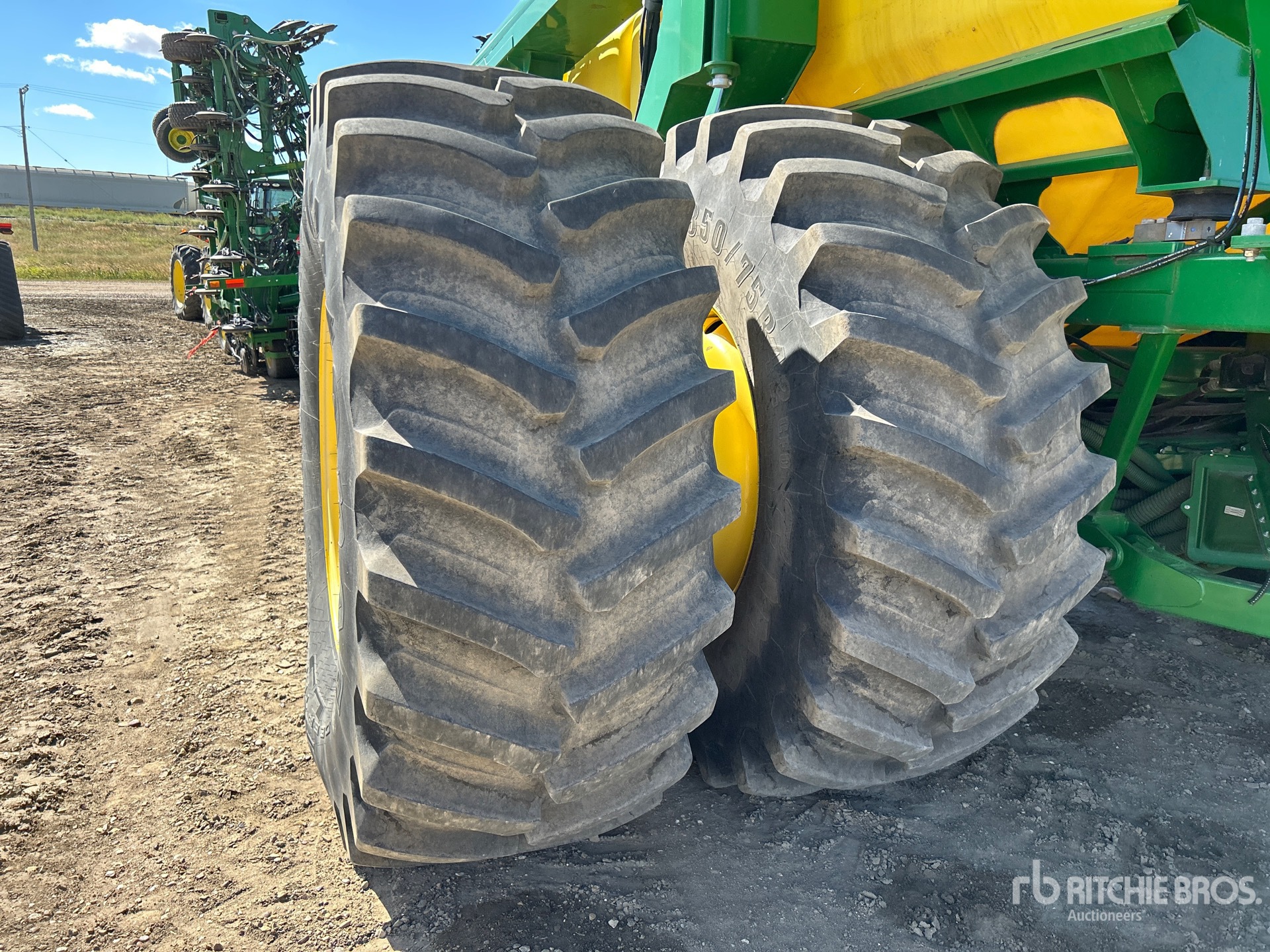 2017 John Deere 1870
