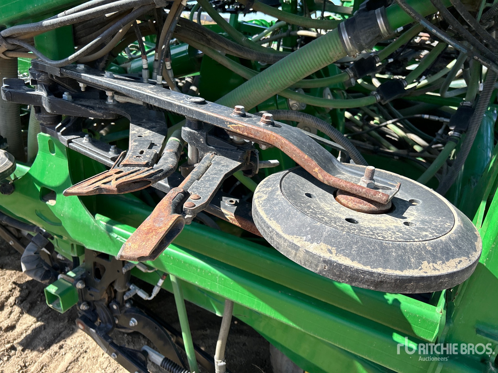 2017 John Deere 1870