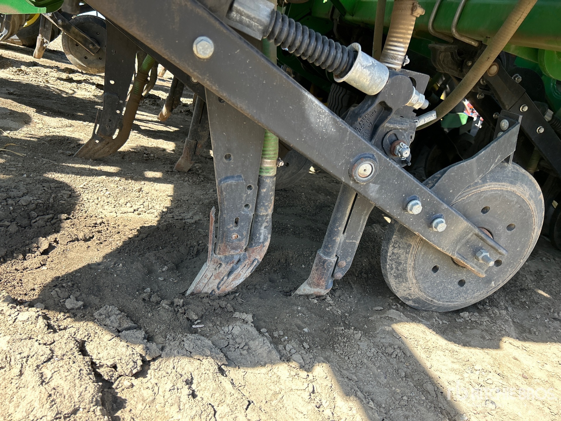 2017 John Deere 1870