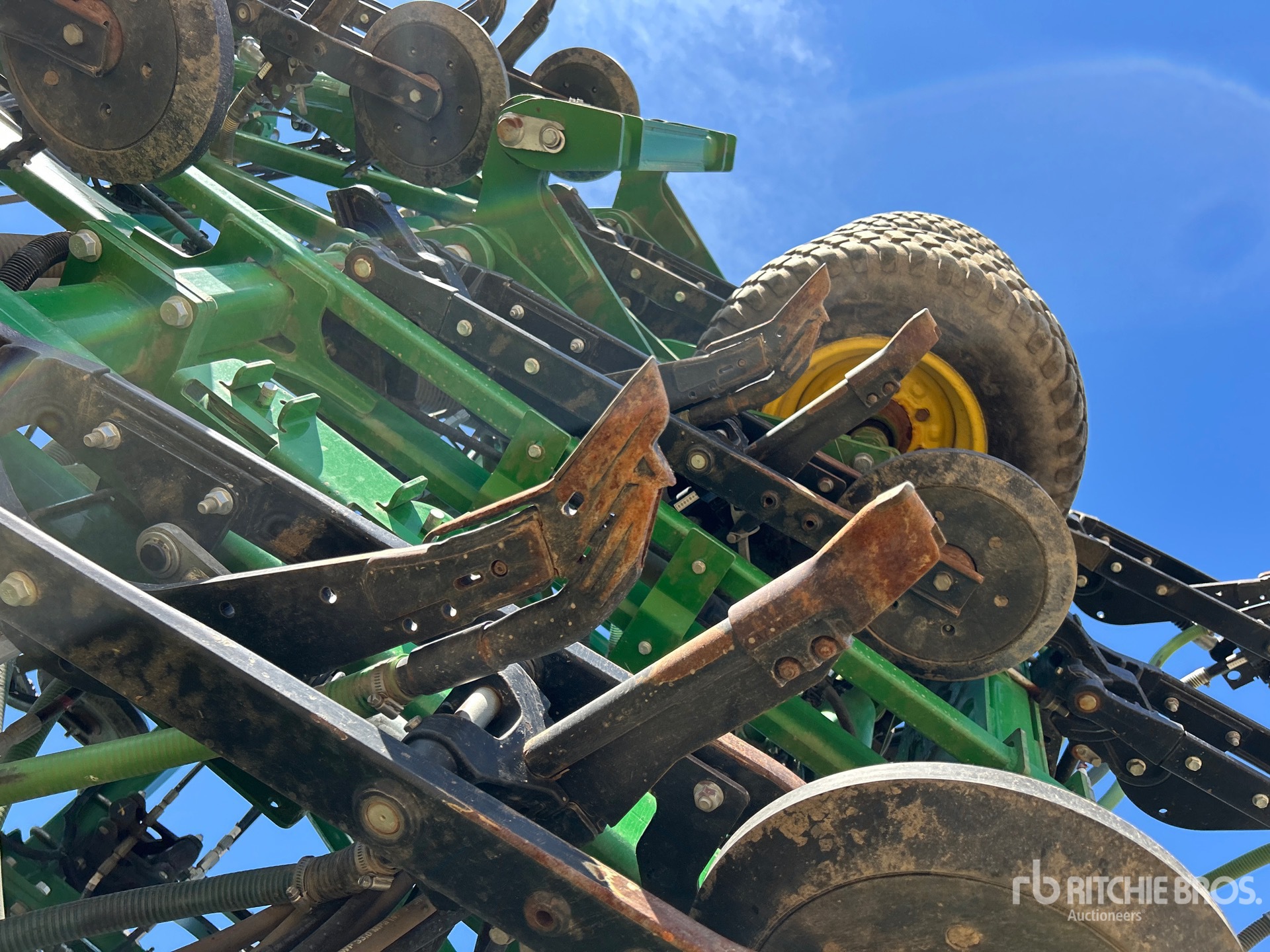 2017 John Deere 1870