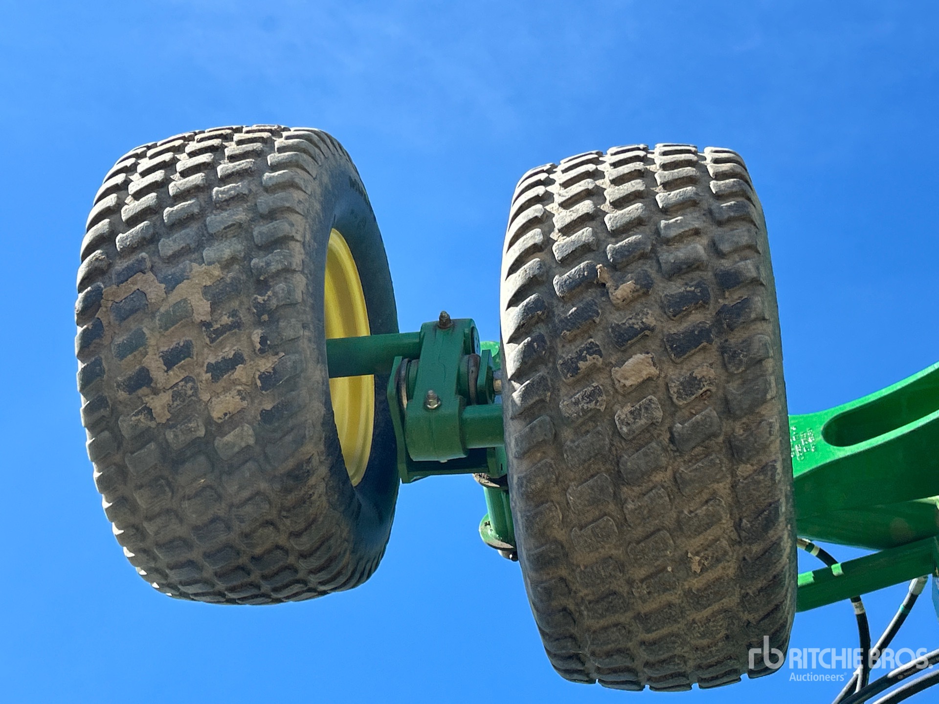 2017 John Deere 1870