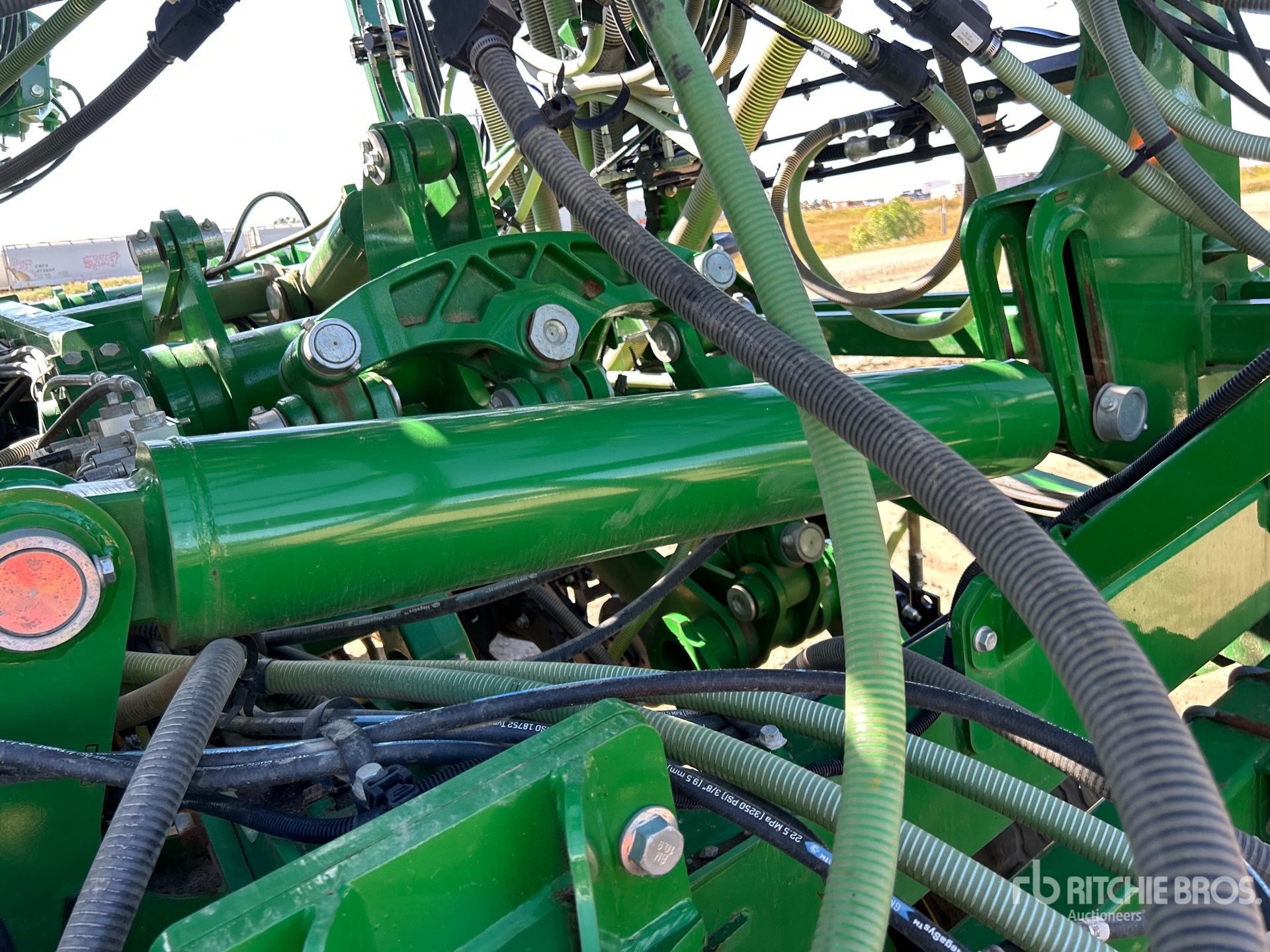 2017 John Deere 1870