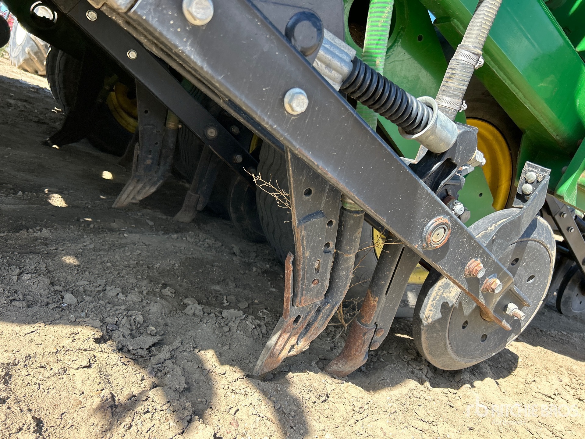 2017 John Deere 1870