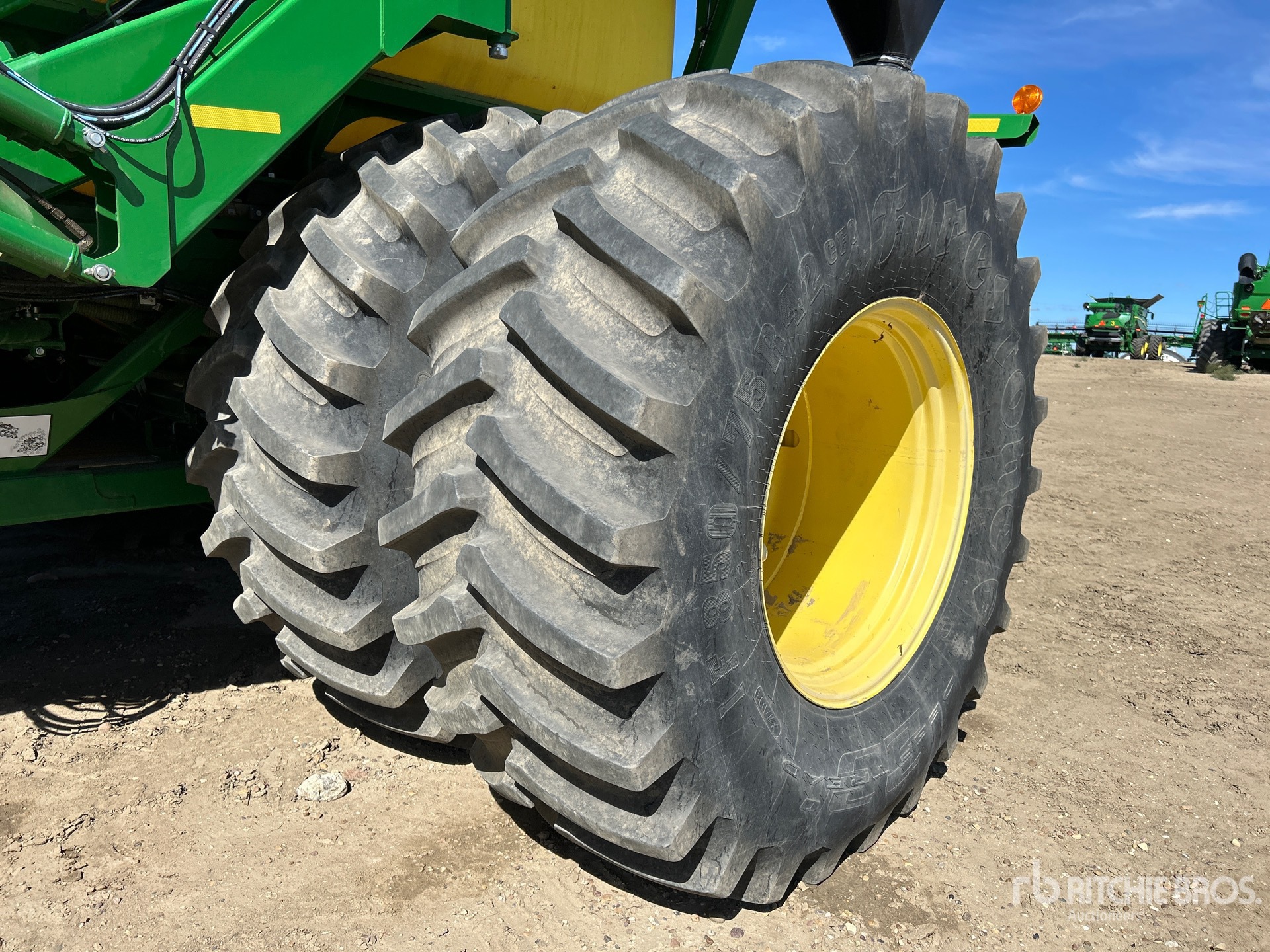 2017 John Deere 1870