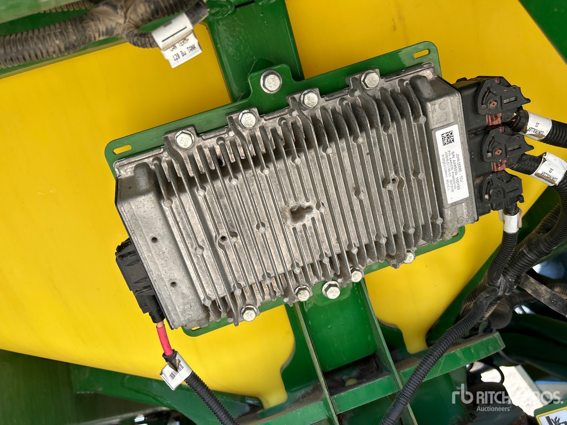 2017 John Deere 1870