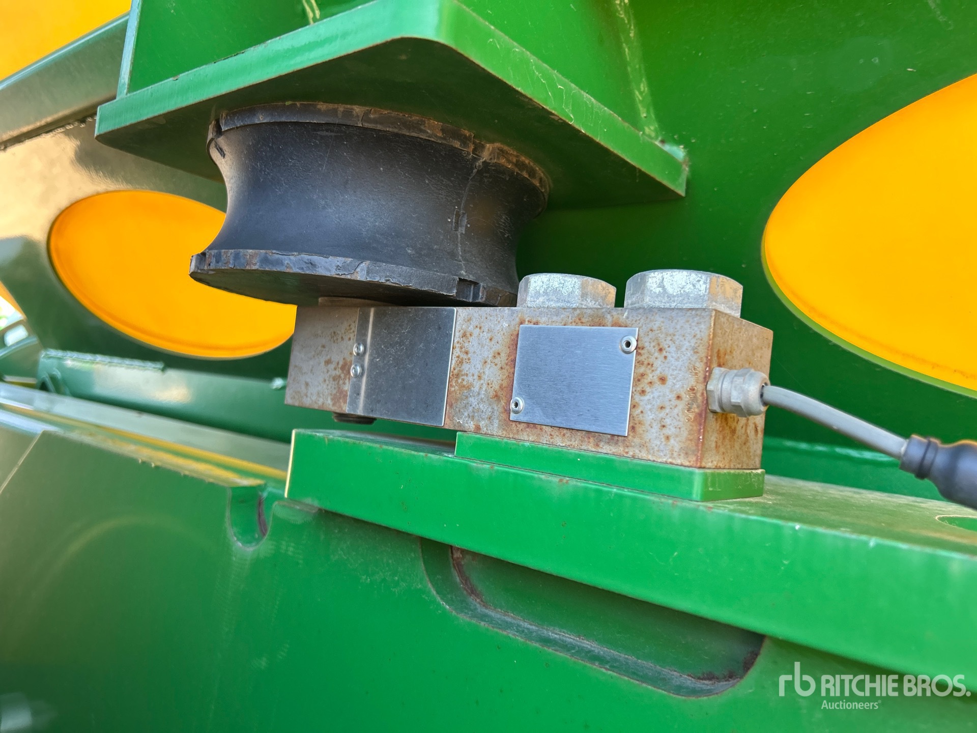 2017 John Deere 1870