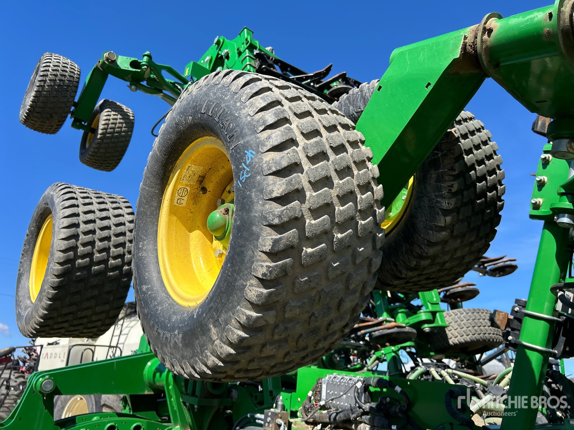 2017 John Deere 1870