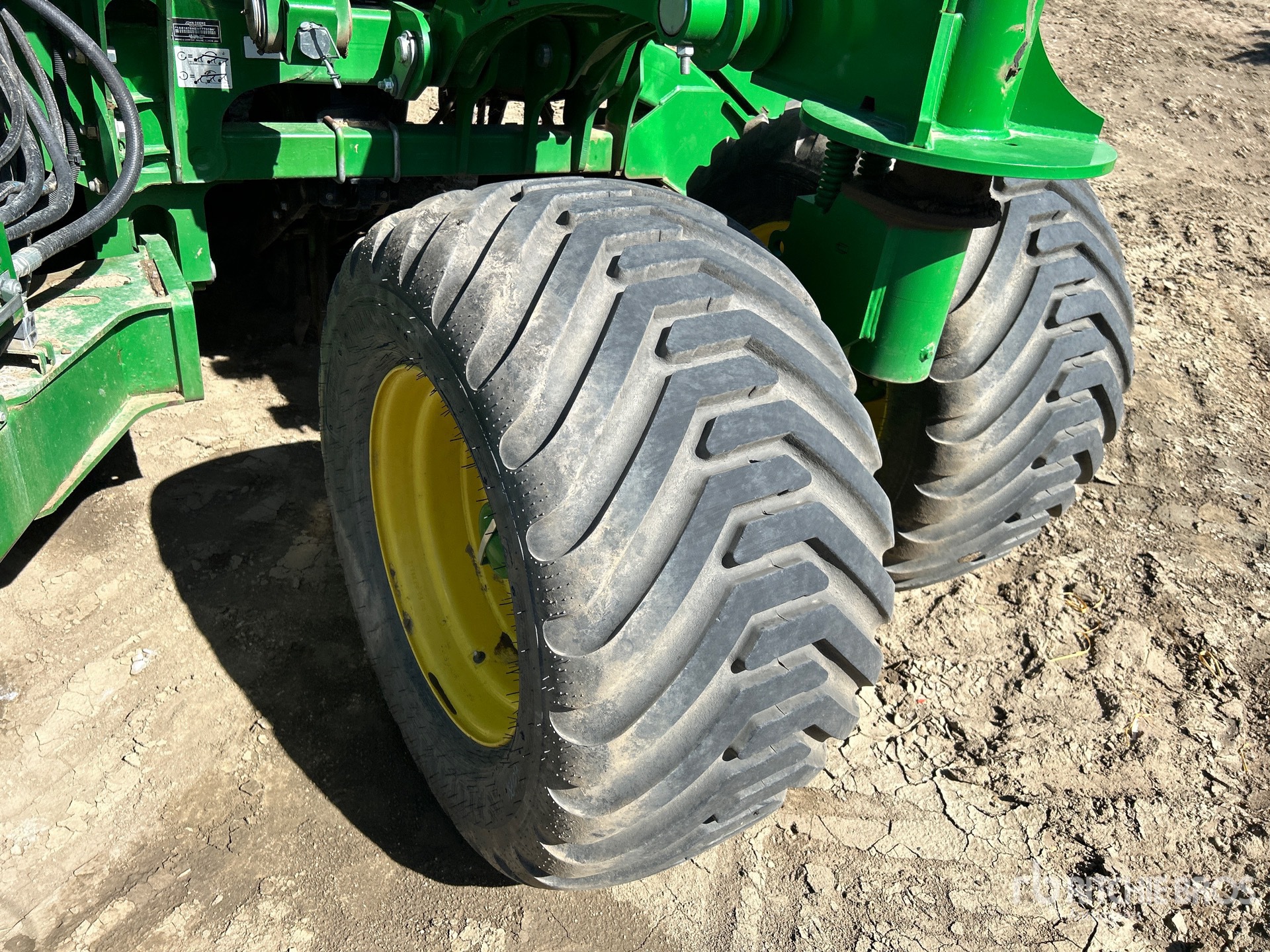 2017 John Deere 1870