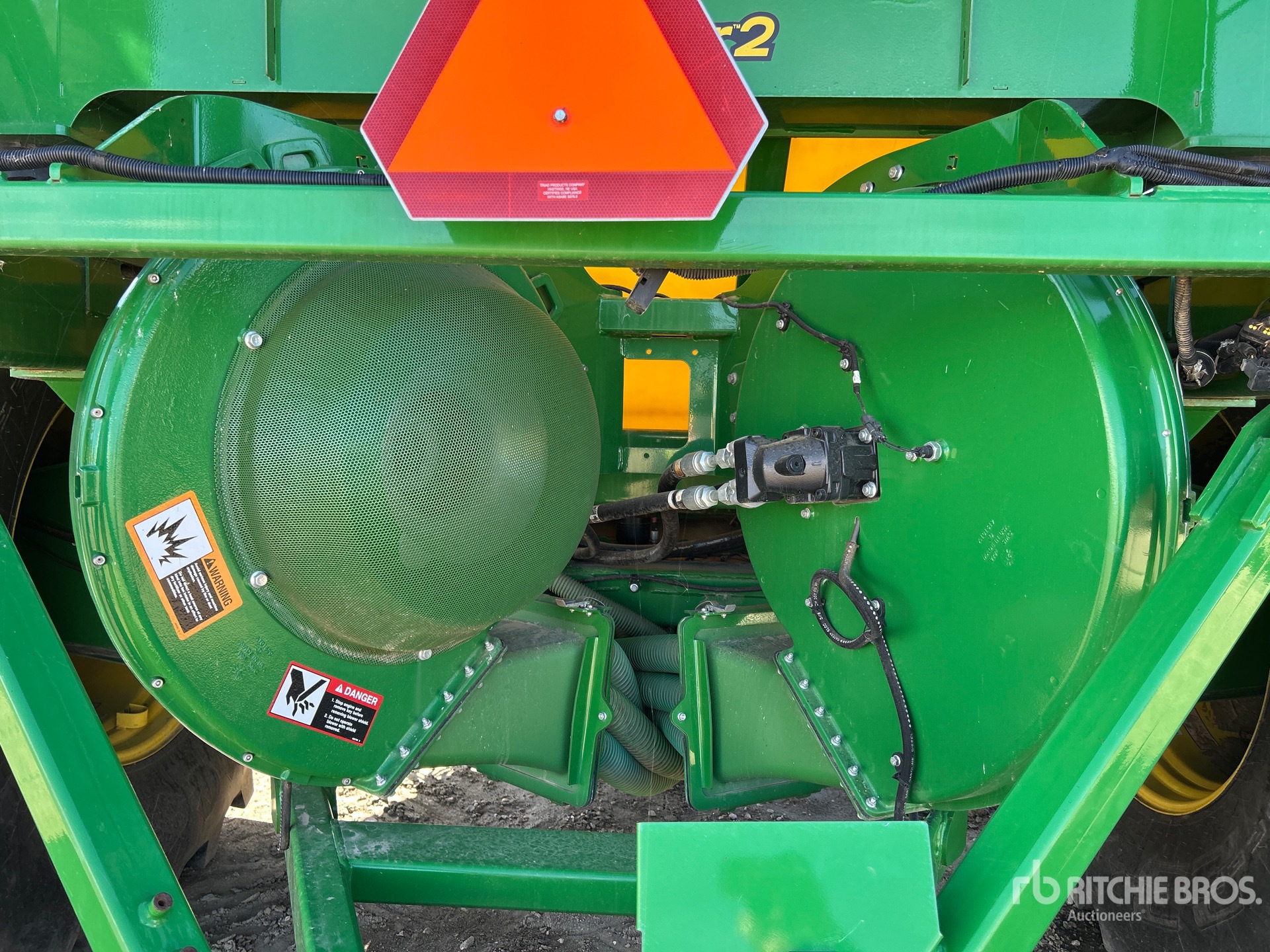 2017 John Deere 1870