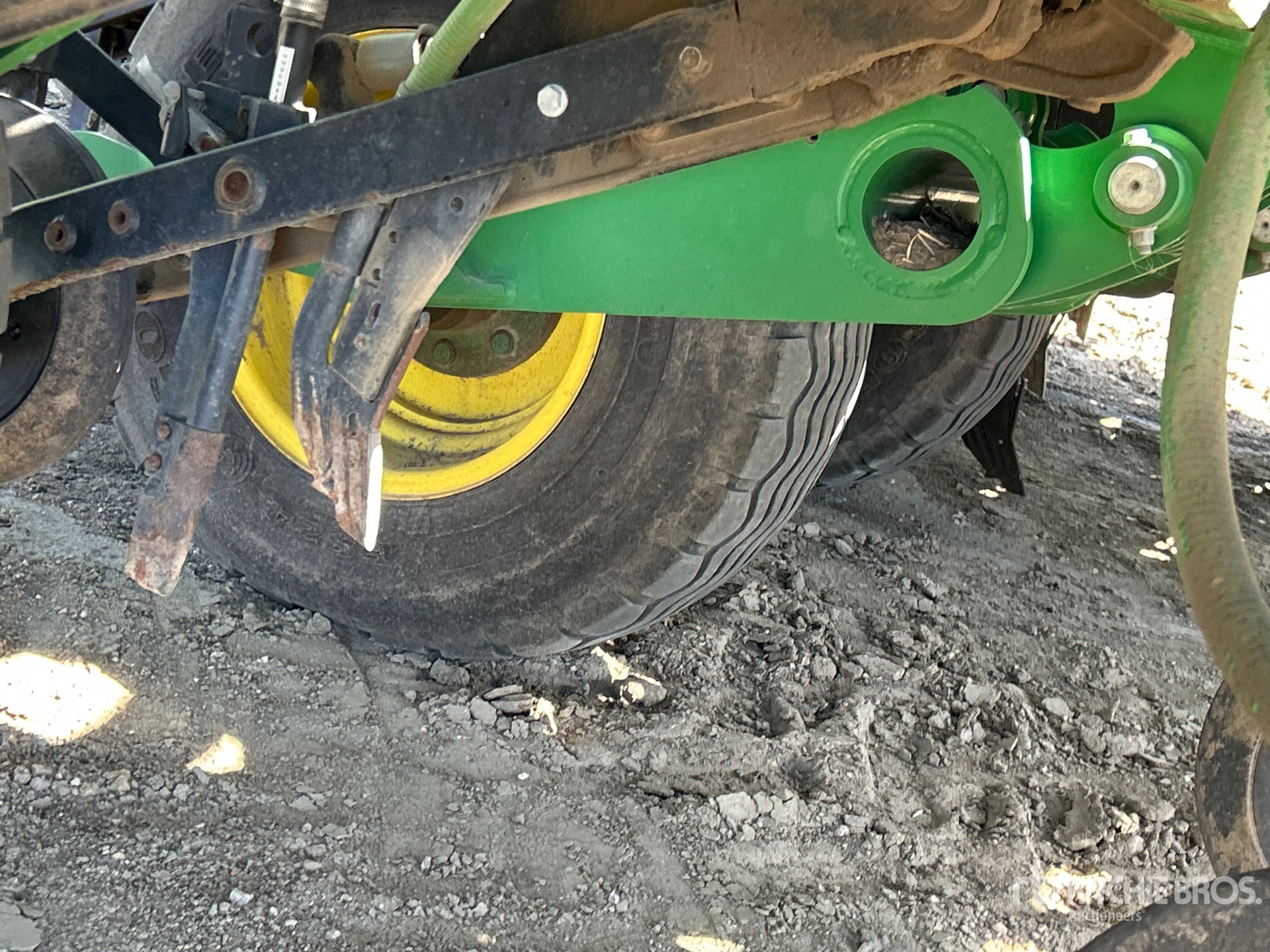 2017 John Deere 1870