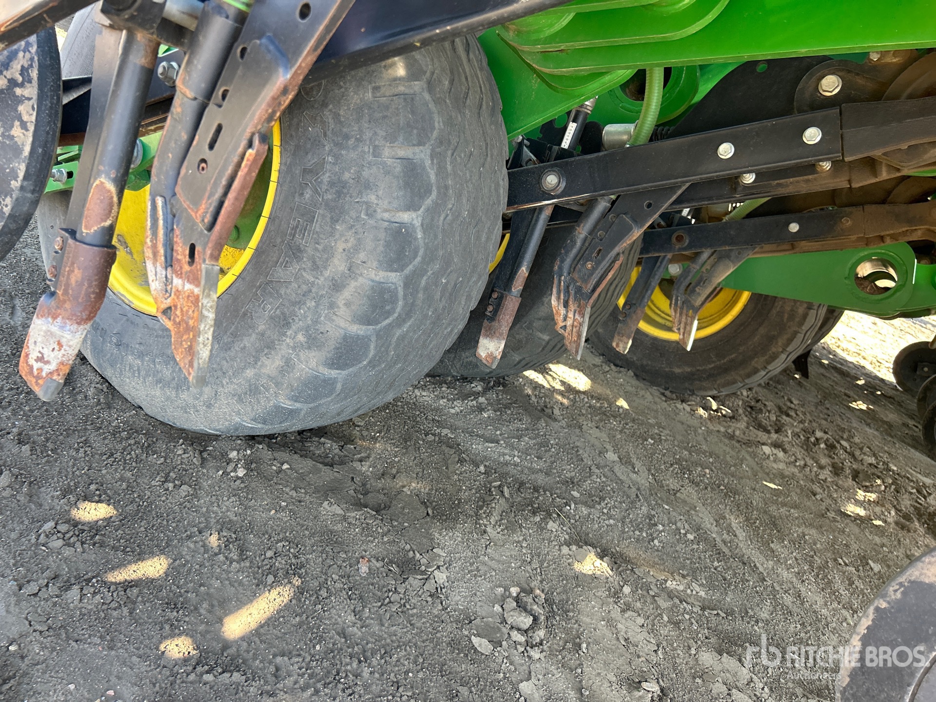 2017 John Deere 1870