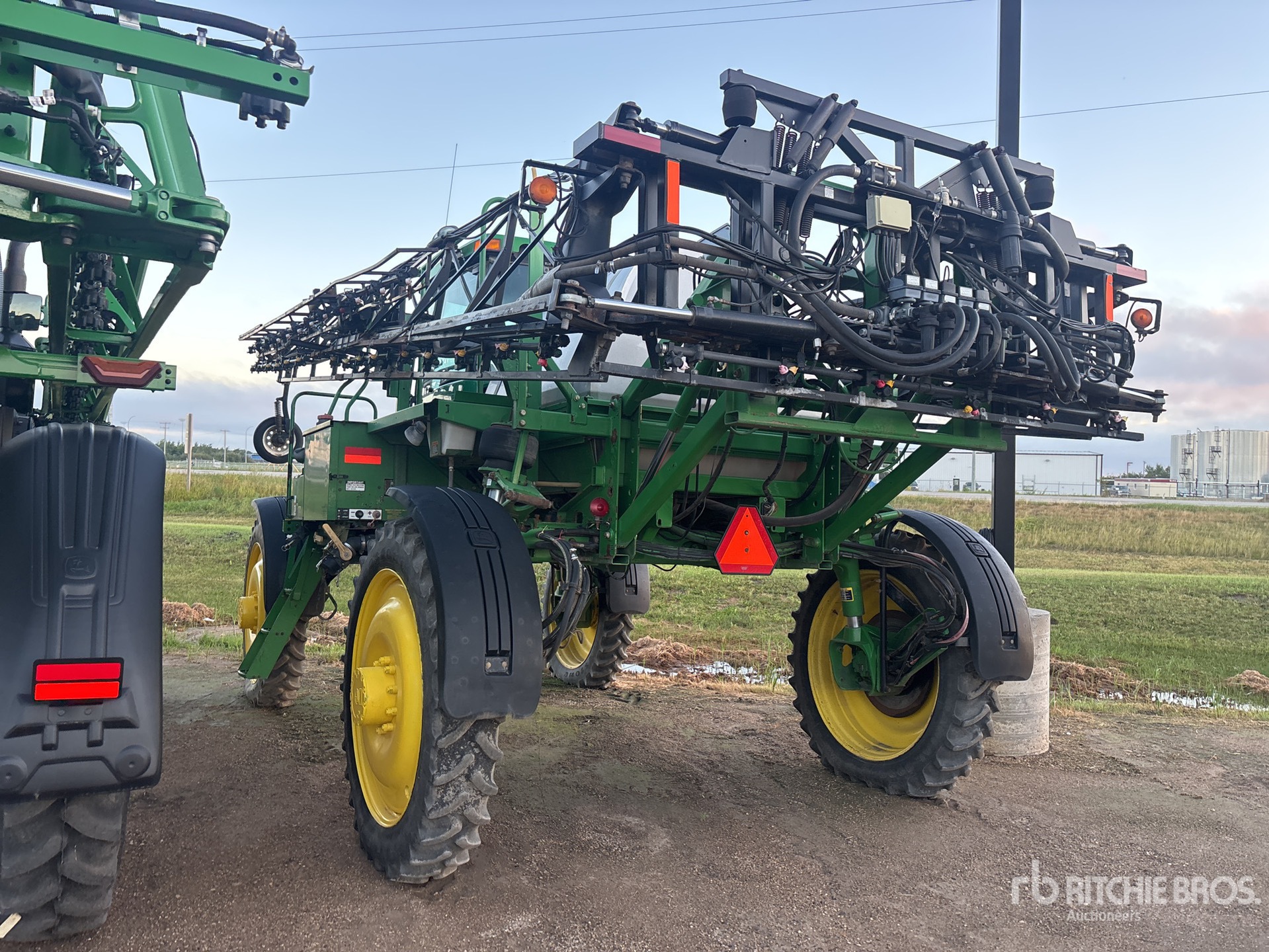 2003 John Deere 4710