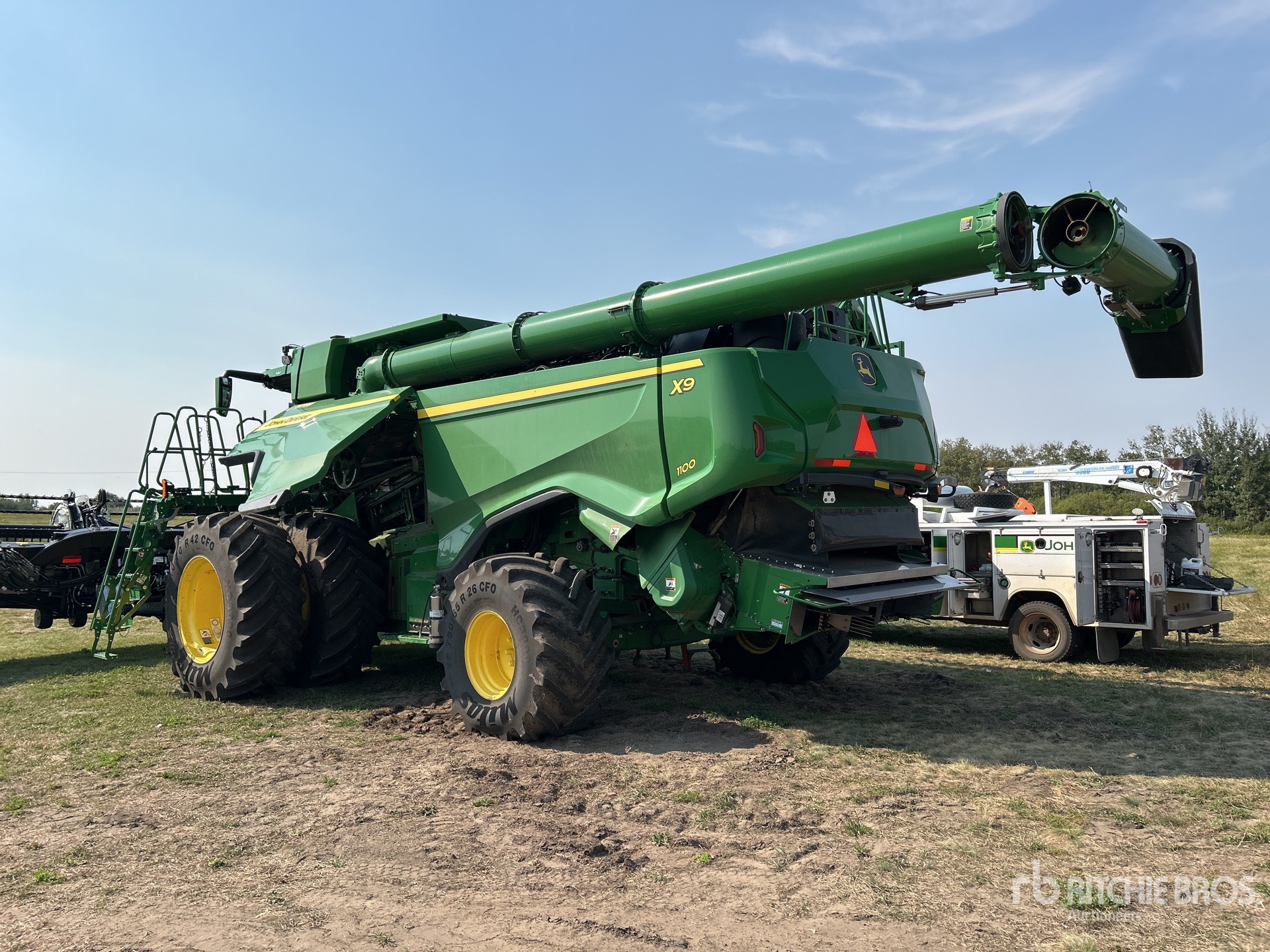 2023 John Deere X9 1100