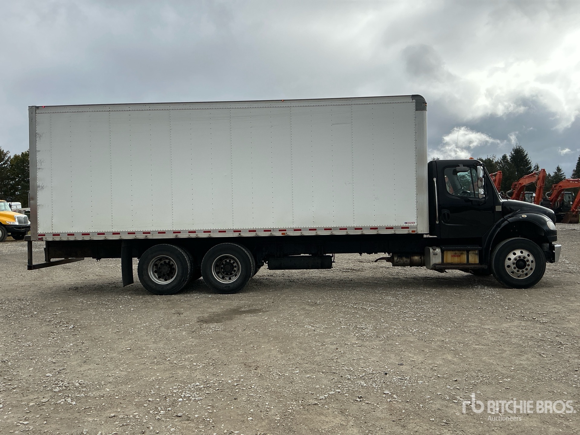 2018 Freightliner M2 106