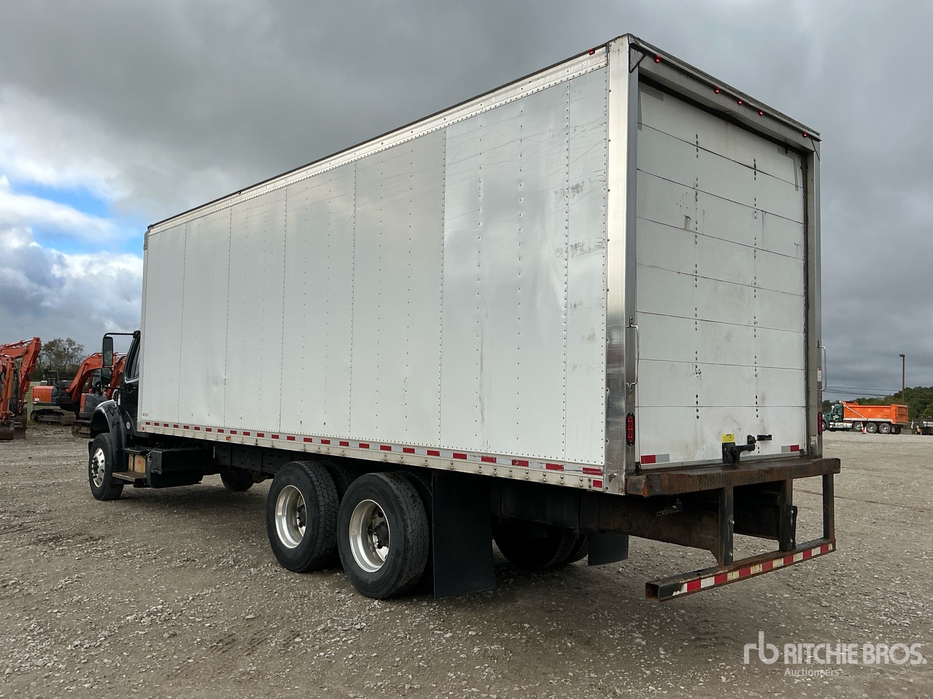 2018 Freightliner M2 106