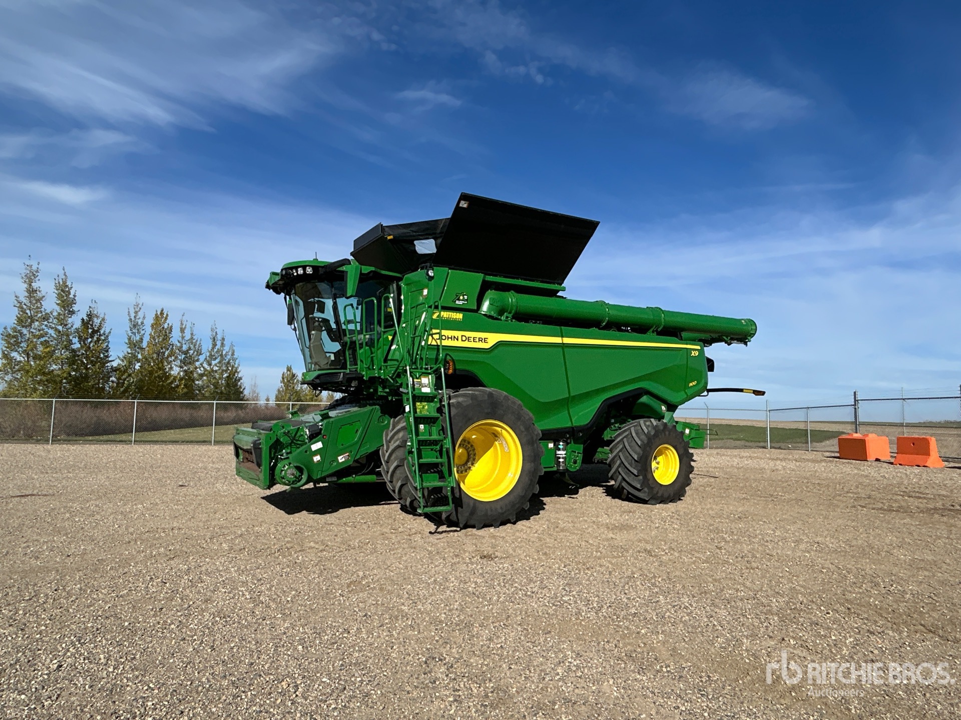 2022 John Deere X9 1100