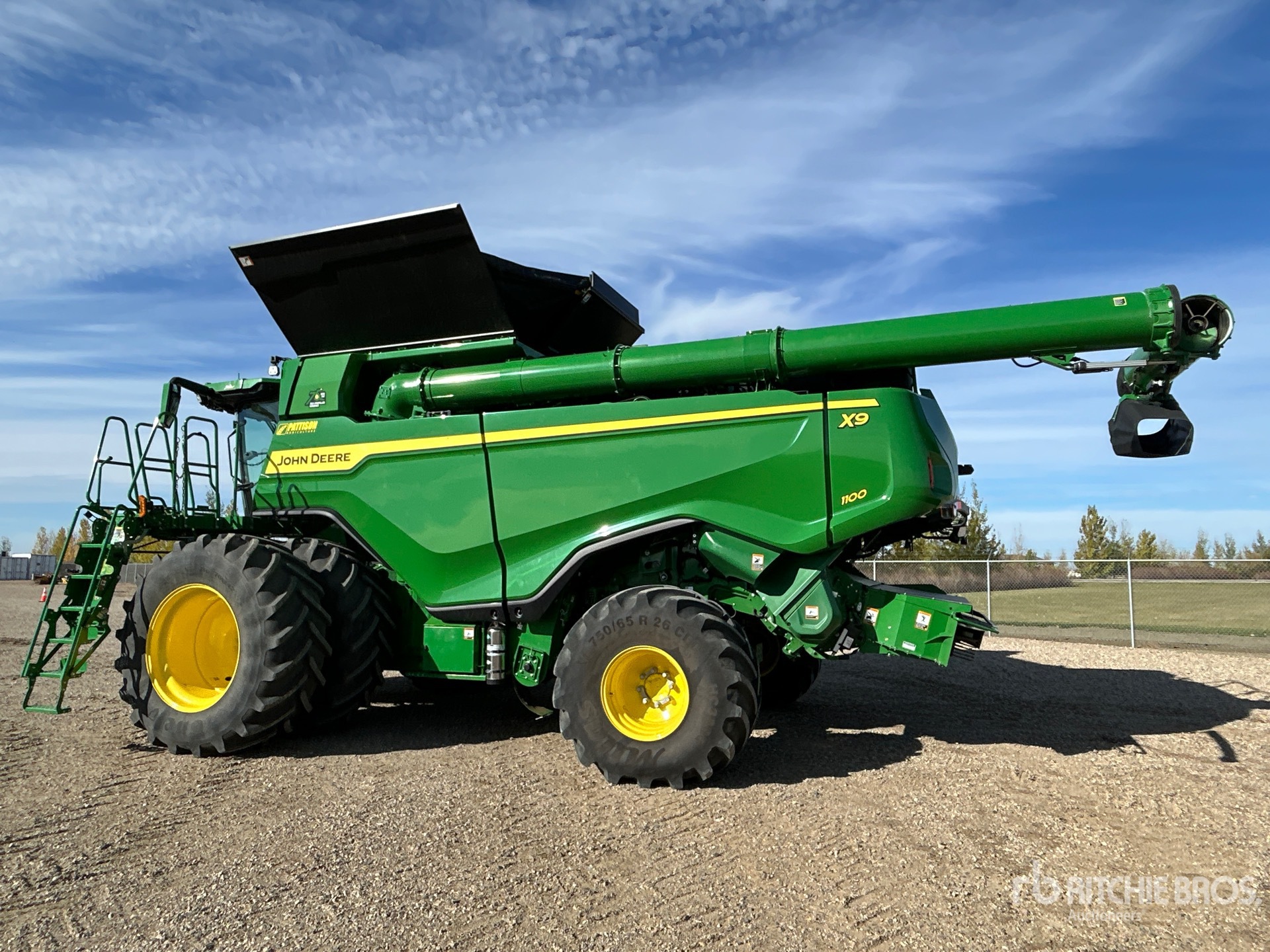 2022 John Deere X9 1100