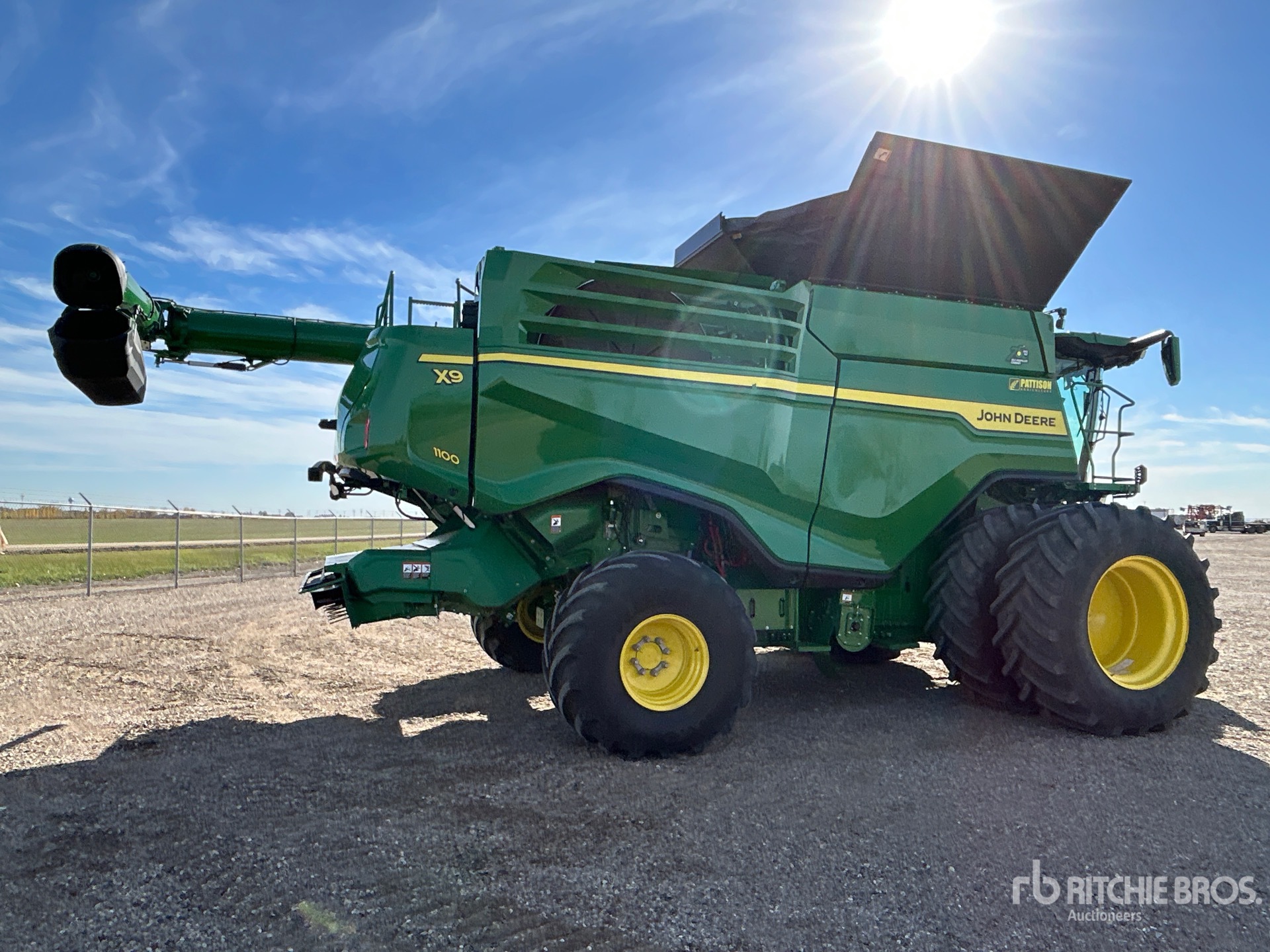 2022 John Deere X9 1100