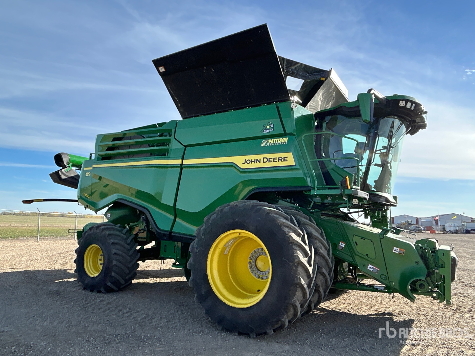 2022 John Deere X9 1100