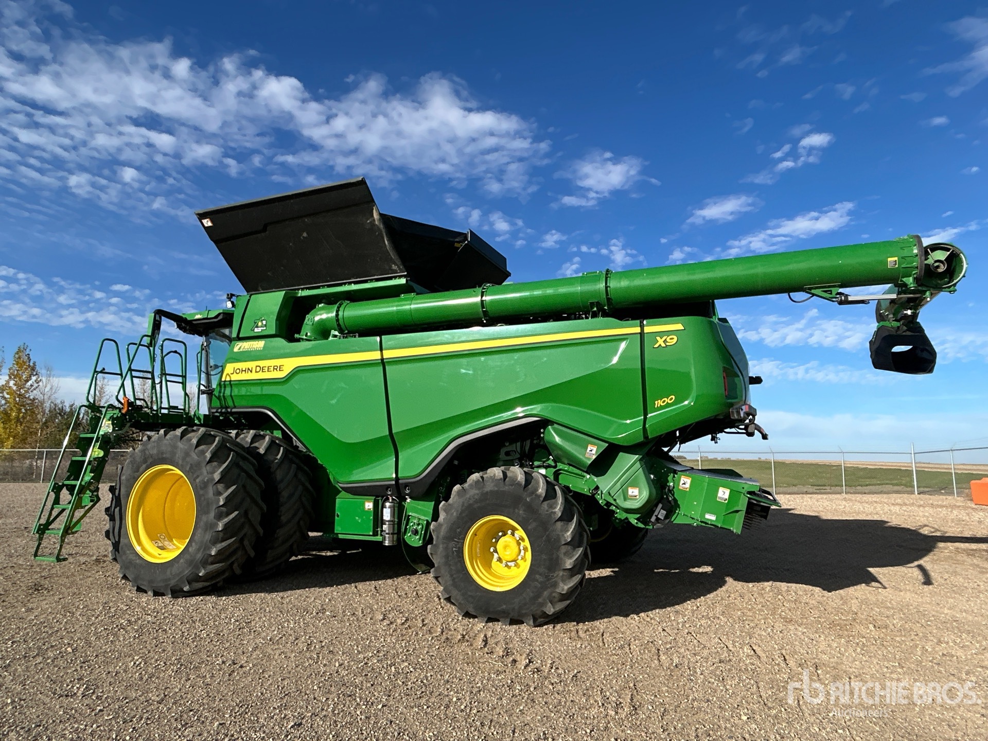 2022 John Deere X9 1100