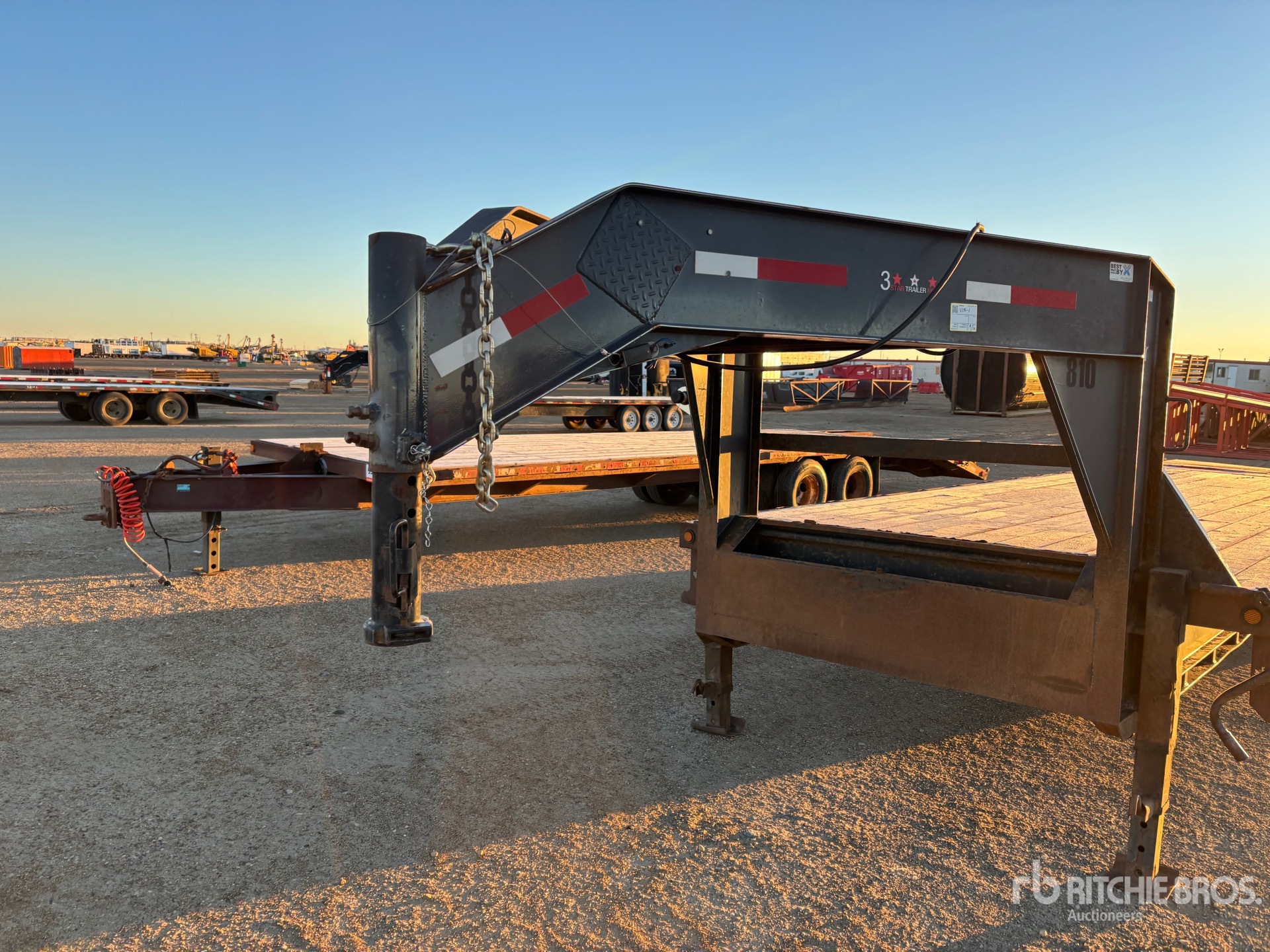 2022 Oasis 31 FT TRI/A GOOSENECK