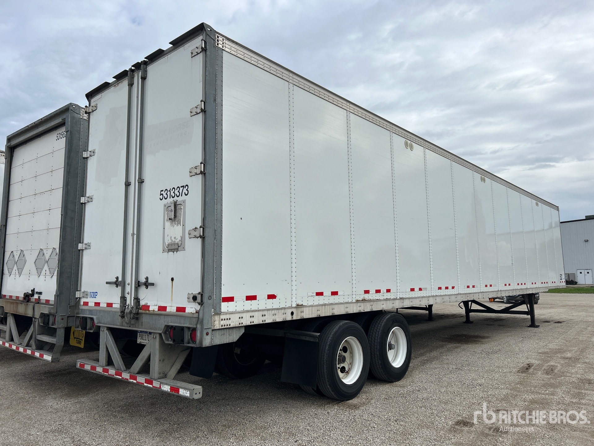 2013 Vanguard 53 FT X 102 IN T/A