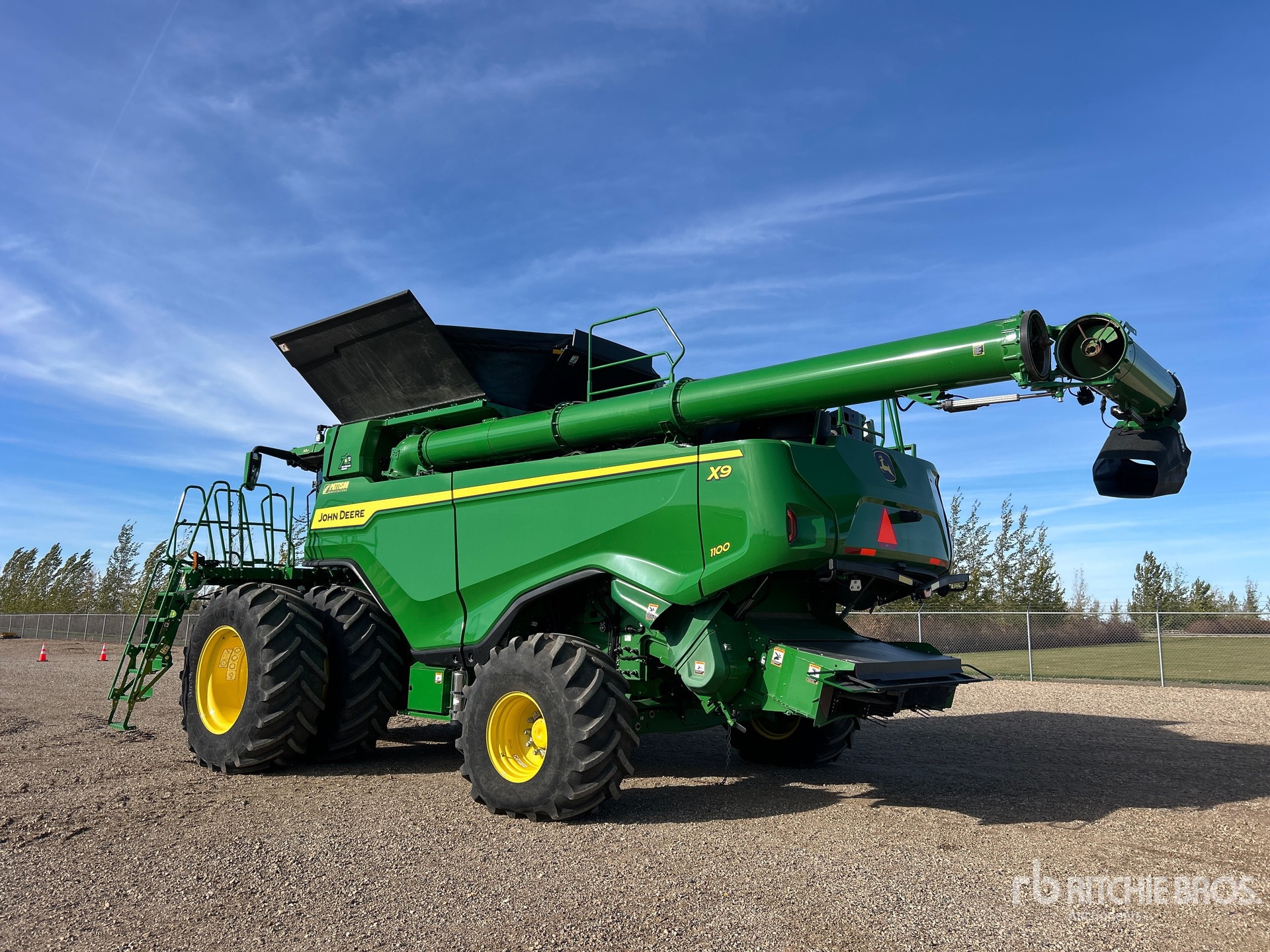 2022 John Deere X9 1100
