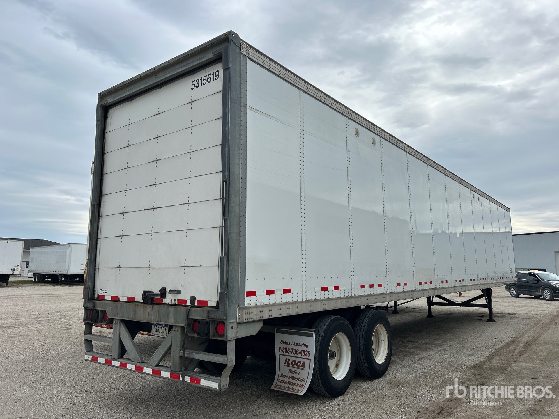2015 Vanguard 53 ft x 102 in T/A